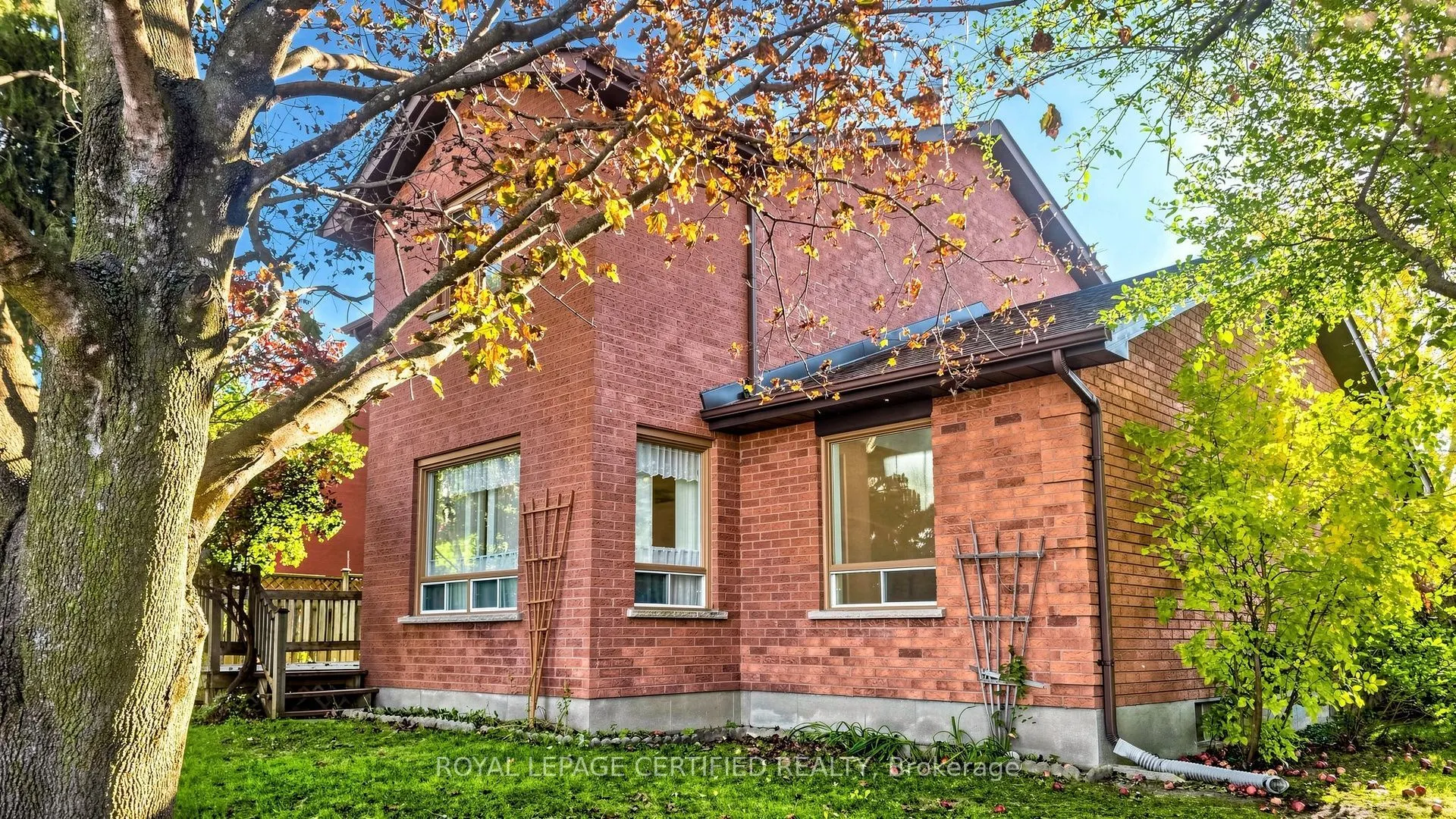 2 Gres Court