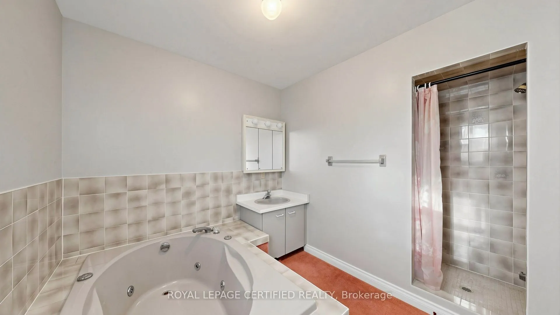 2 Gres Court