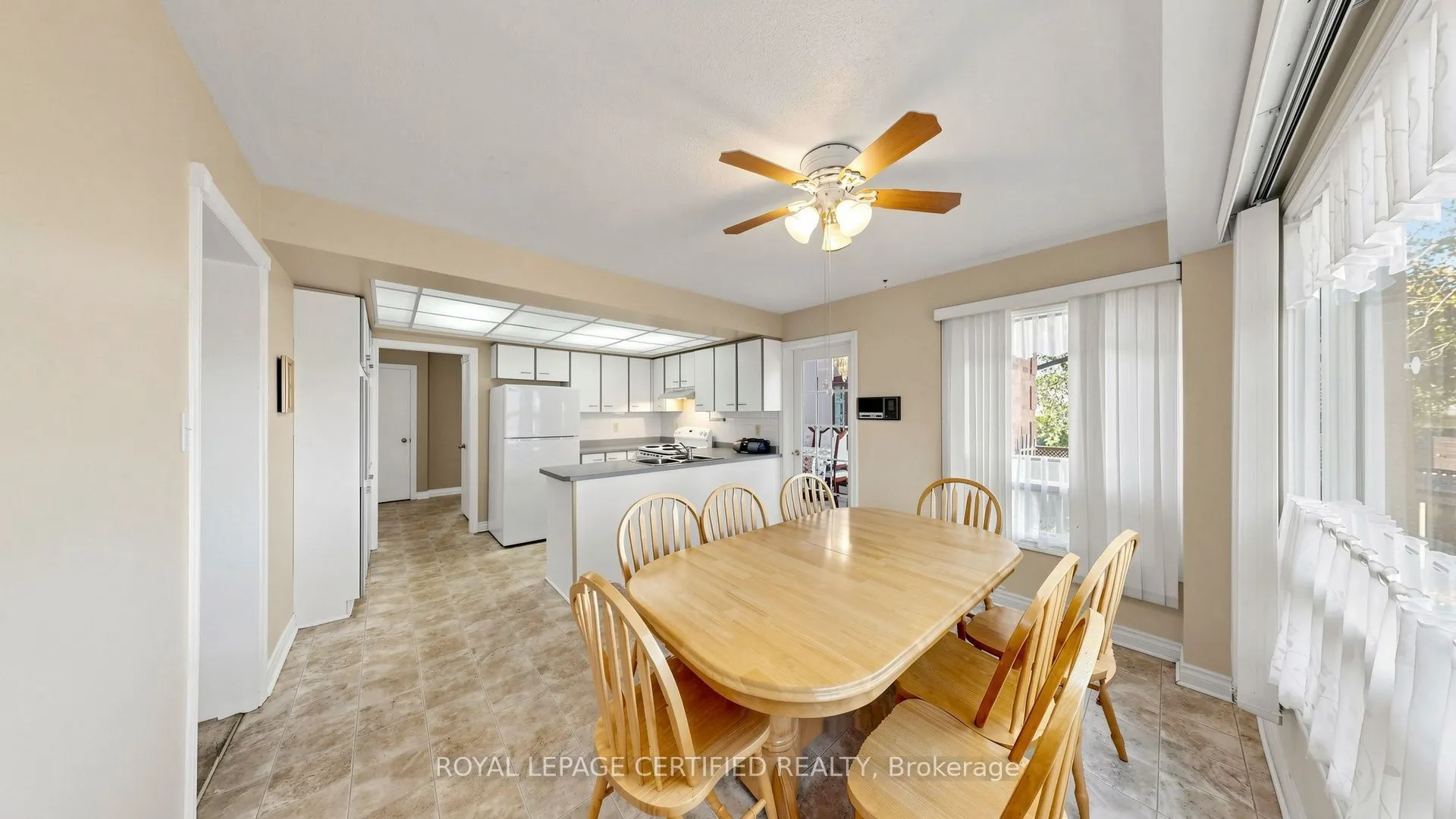 2 Gres Court