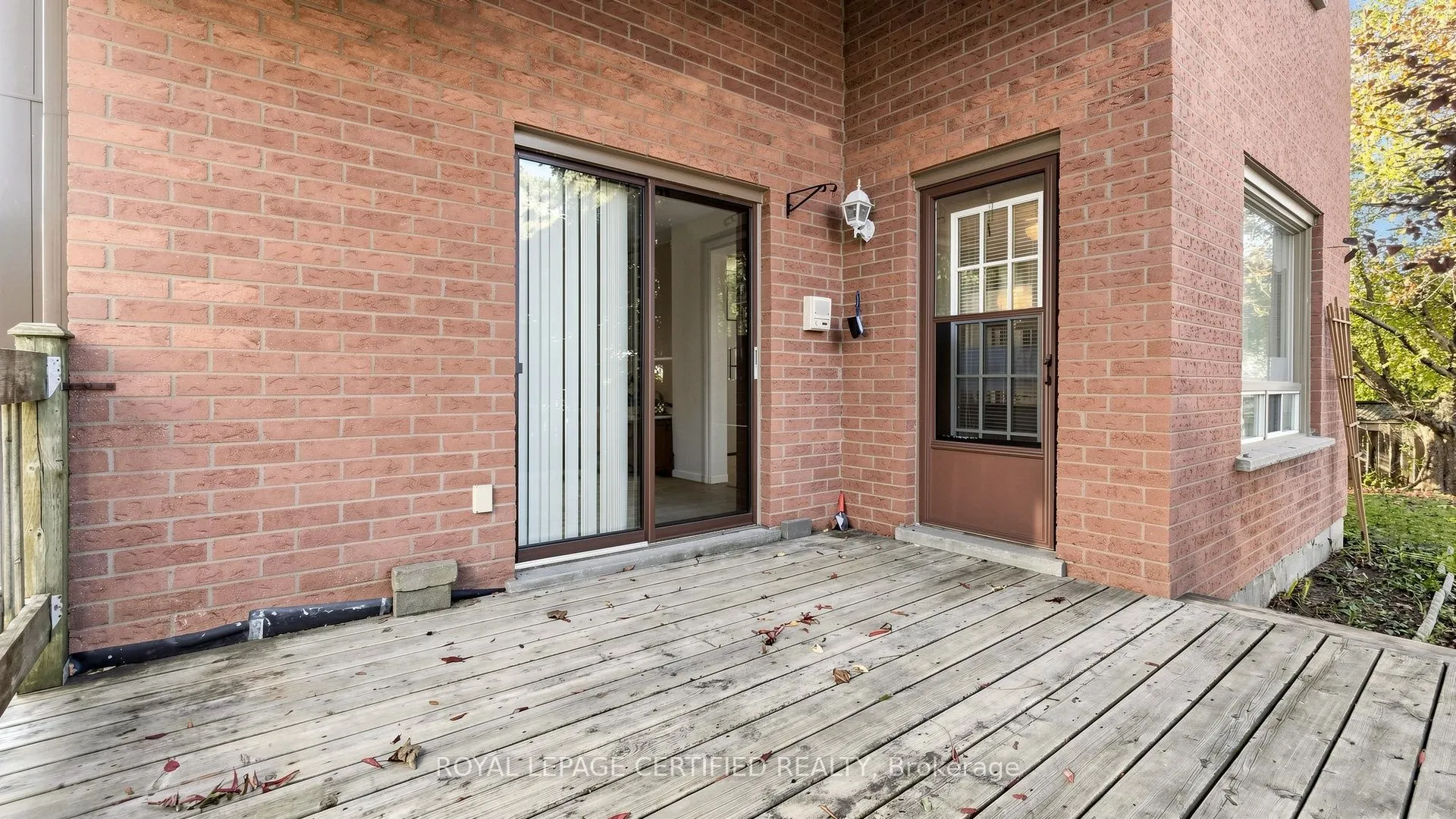 2 Gres Court