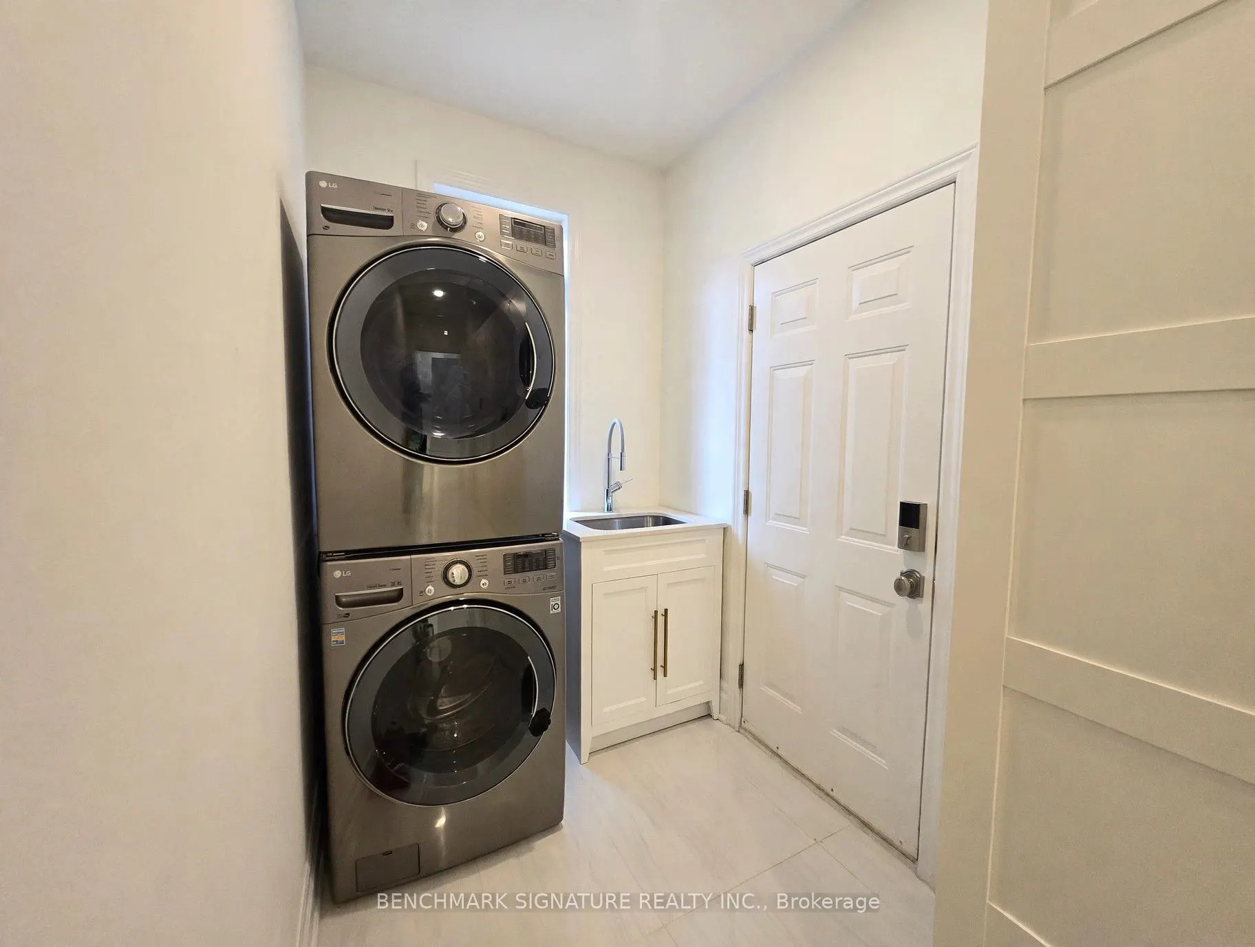 131 Magpie Crescent