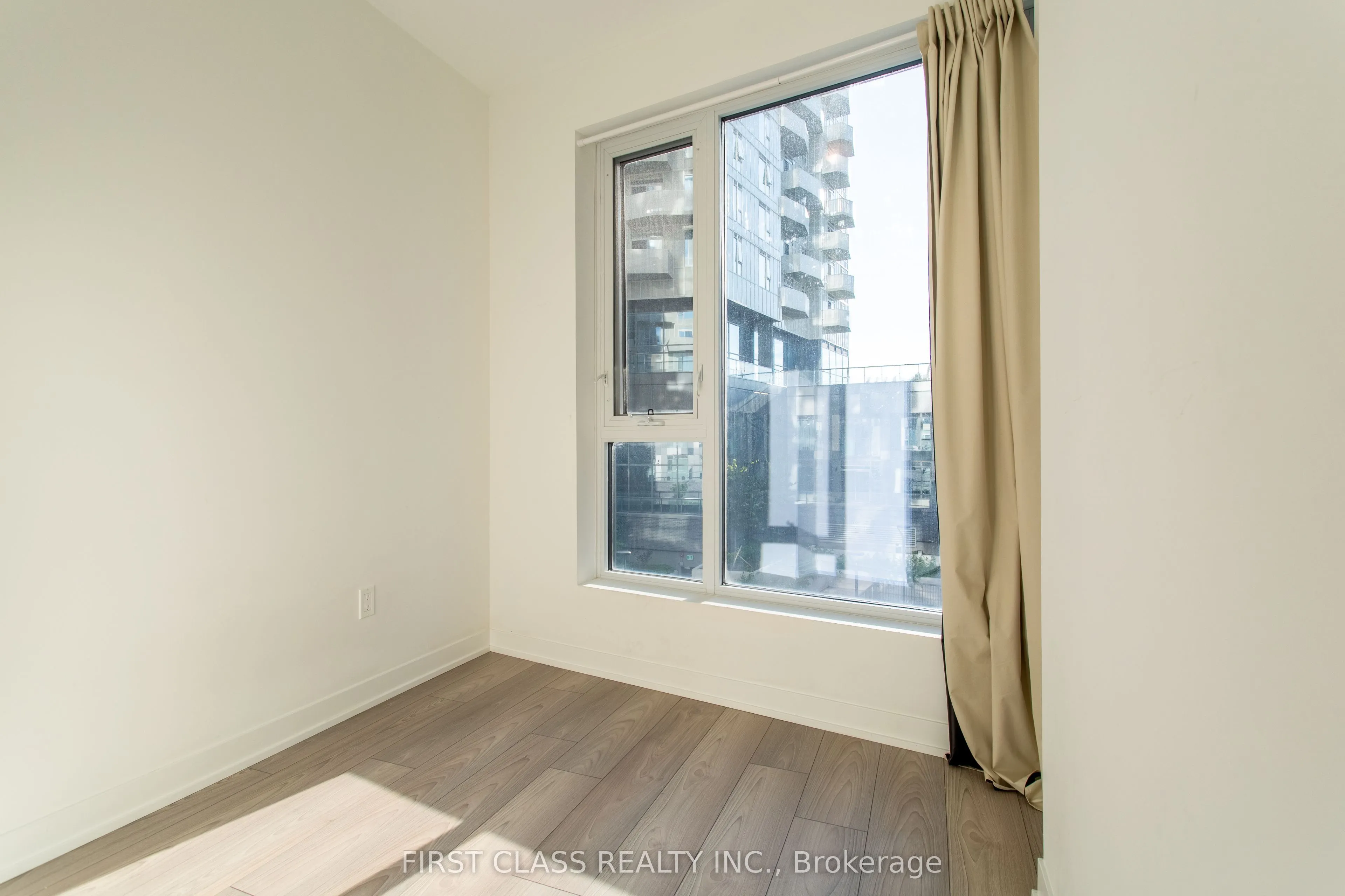 474 Caldari Road #403