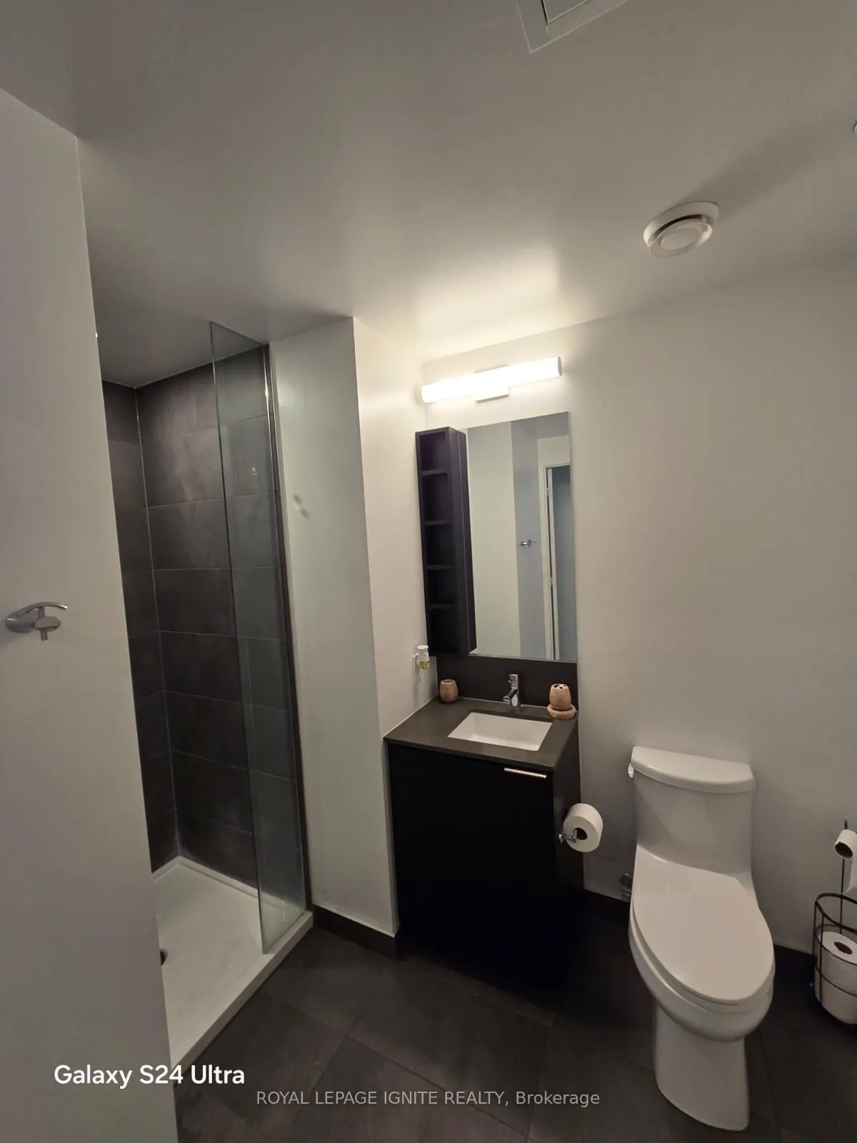 1000 Portage Parkway S #4002