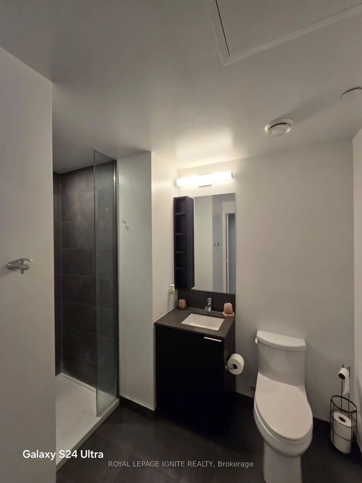 1000 Portage Parkway S #4002
