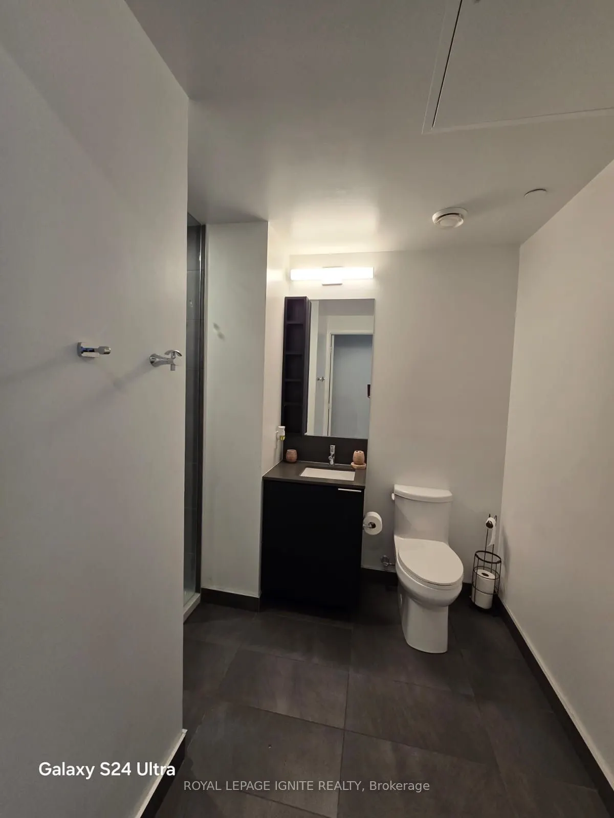 1000 Portage Parkway S #4002