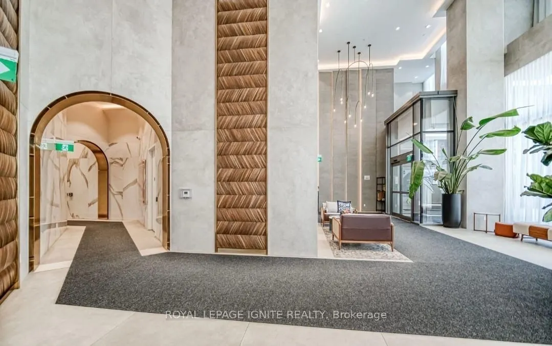 1000 Portage Parkway S #4002