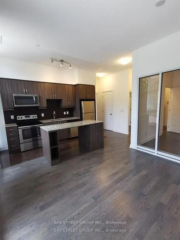 9191 yonge Street #106 SW
