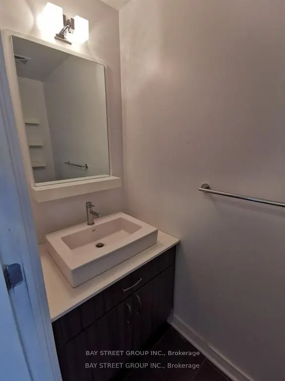 9191 yonge Street #106 SW