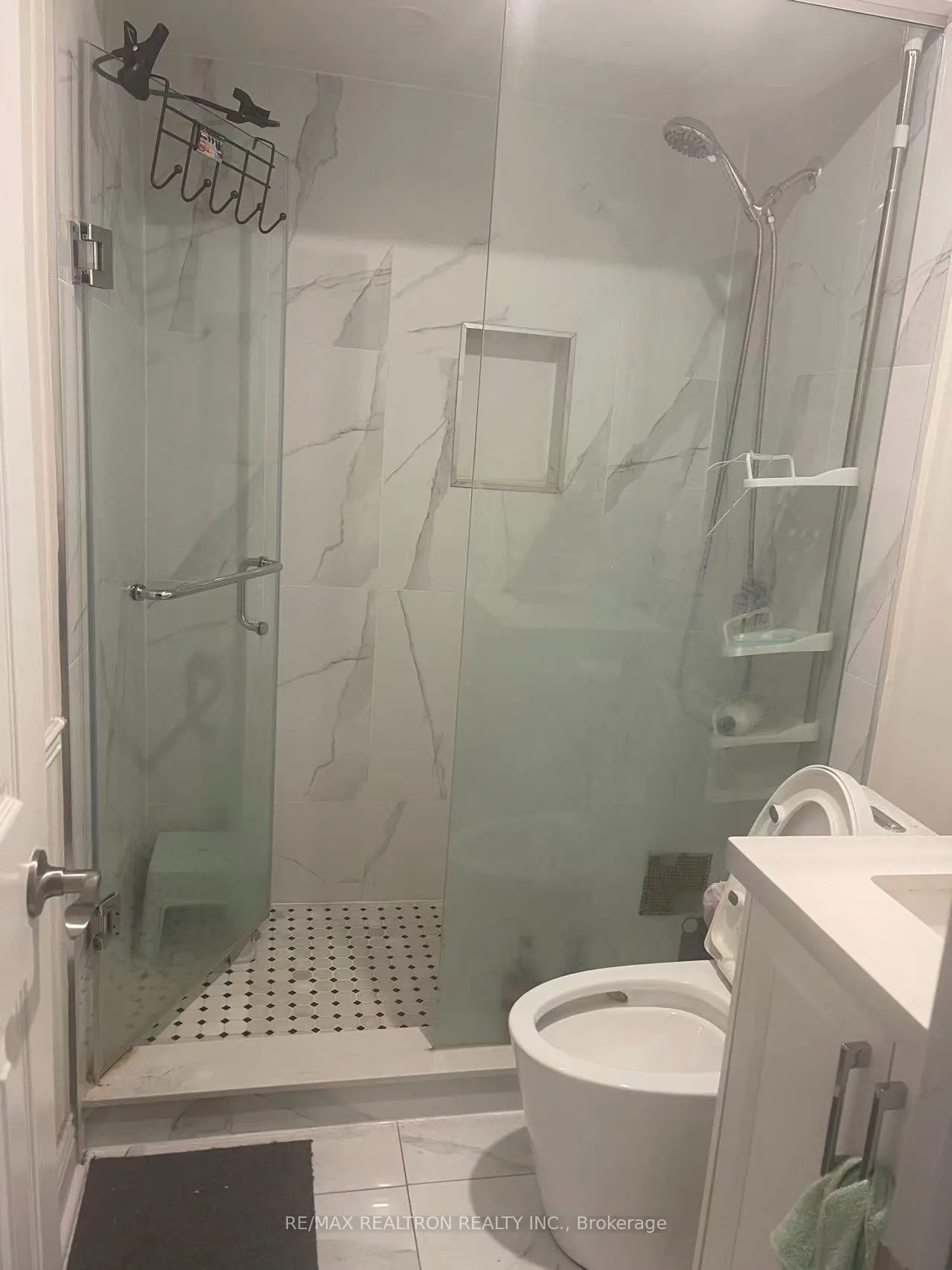 226 Highglen Avenue #Bsmt-Room 1