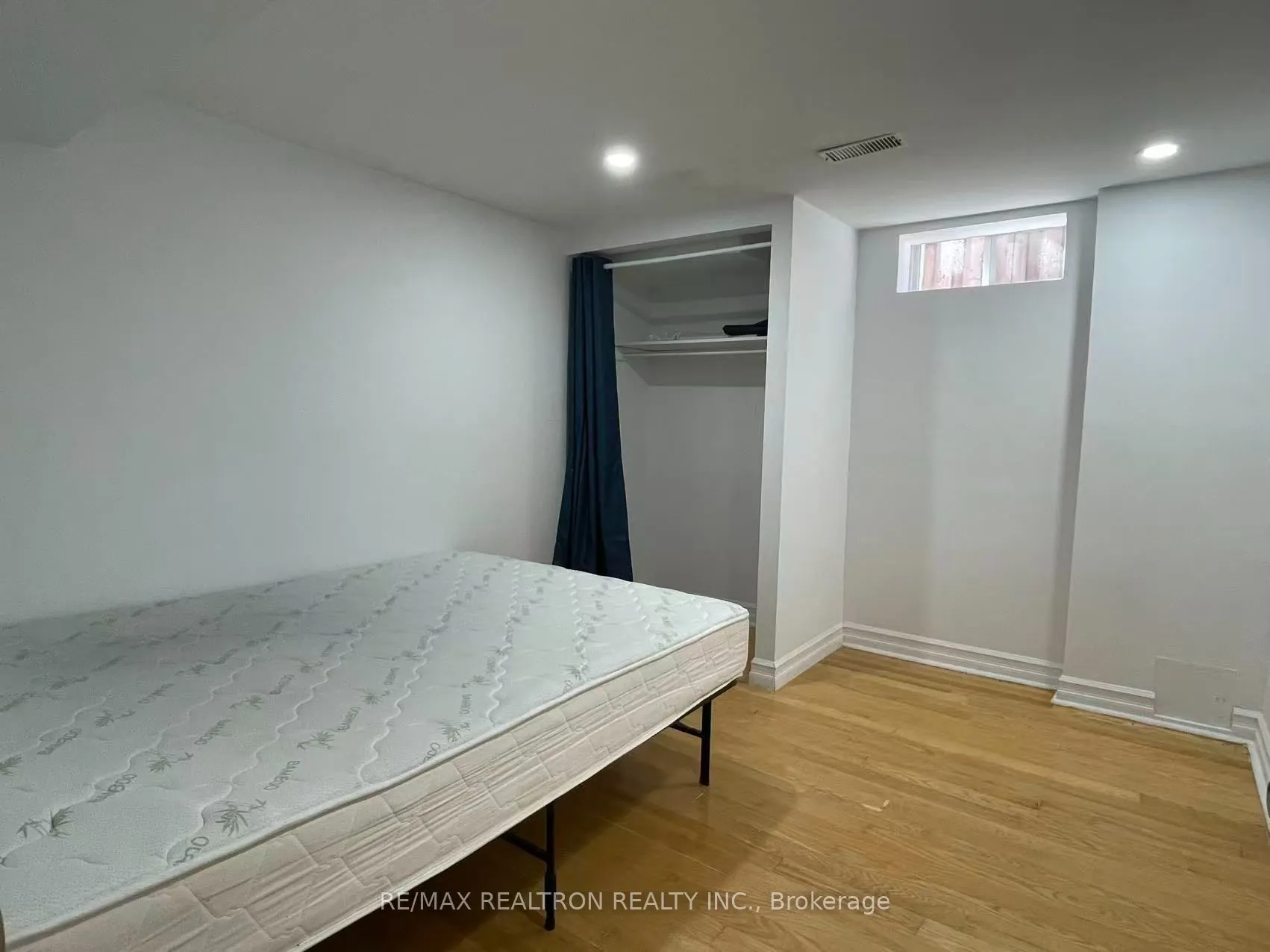 226 Highglen Avenue #Bsmt-Room 2