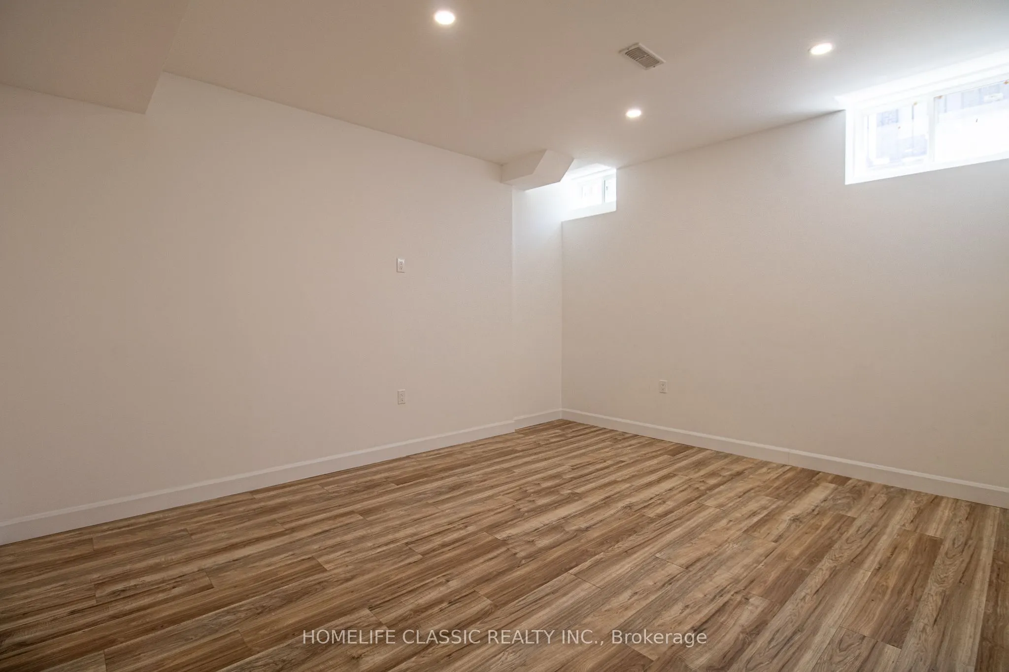 43 Longworth Avenue