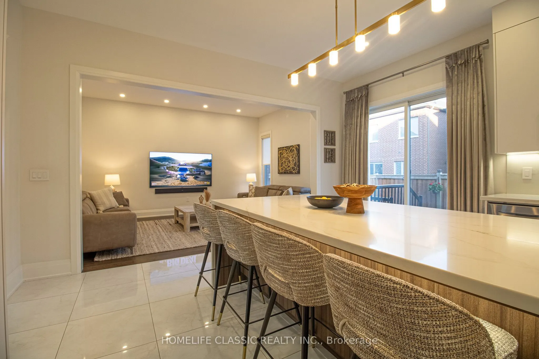43 Longworth Avenue