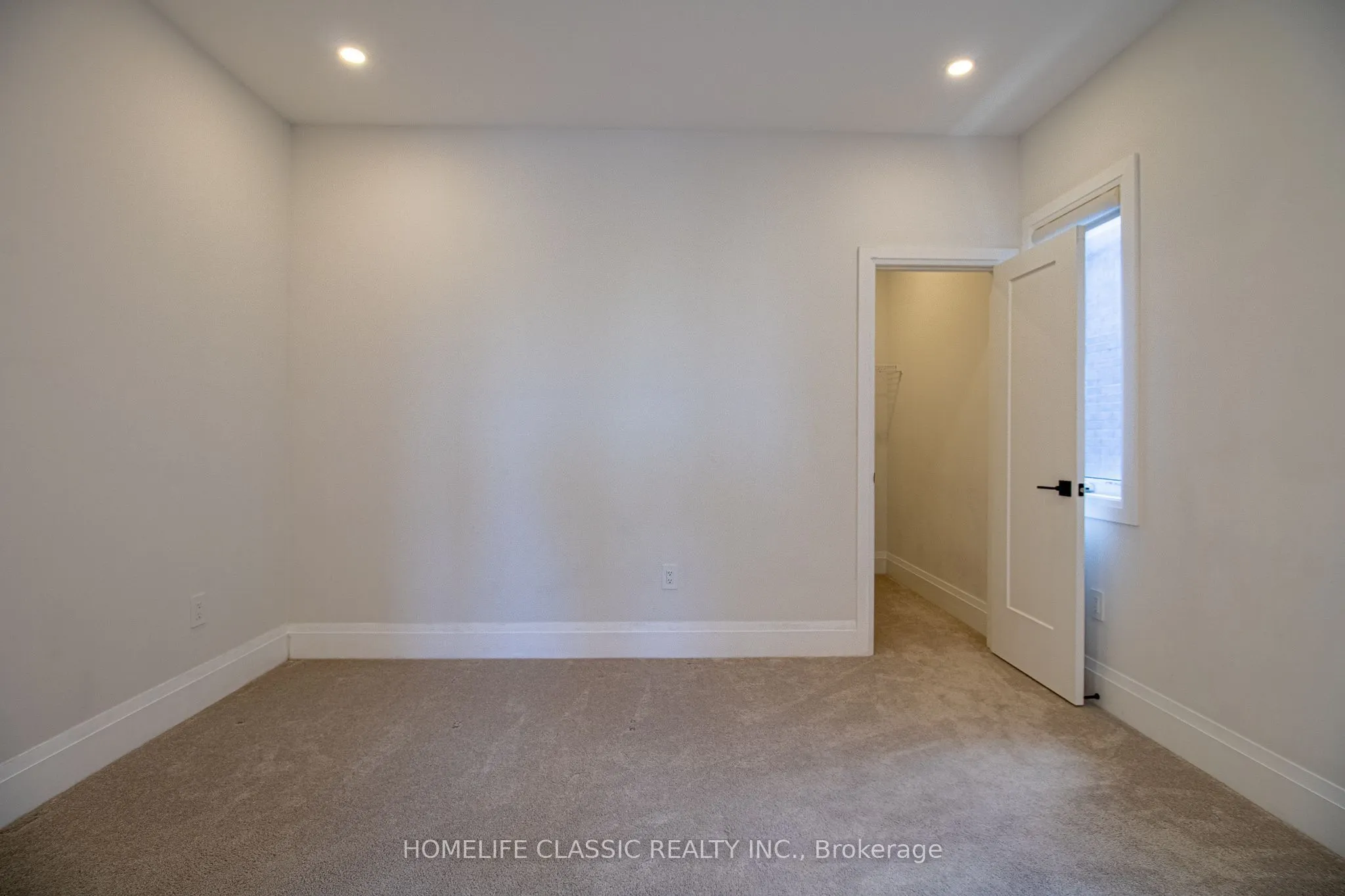 43 Longworth Avenue
