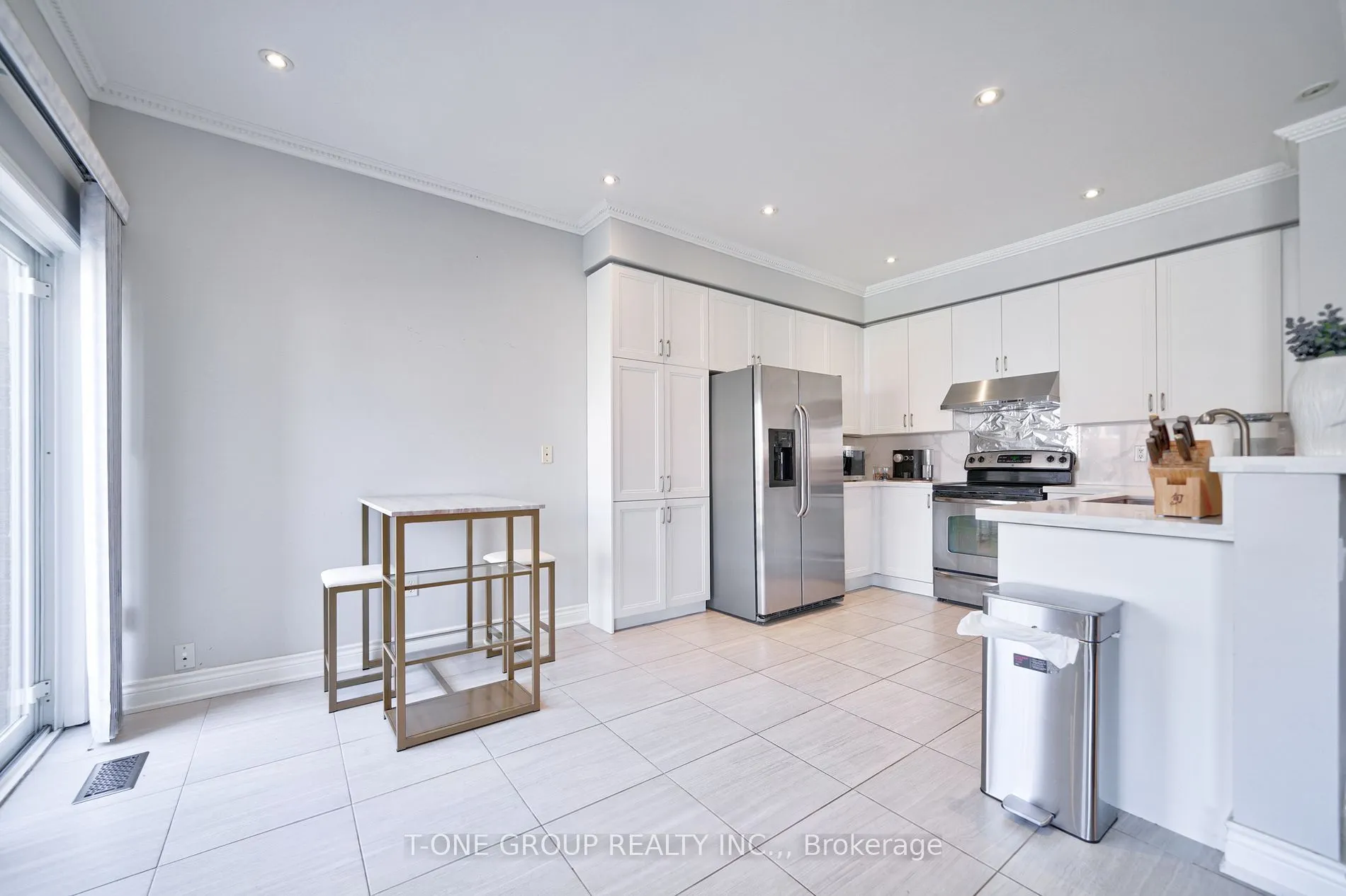3 Mccaul Street