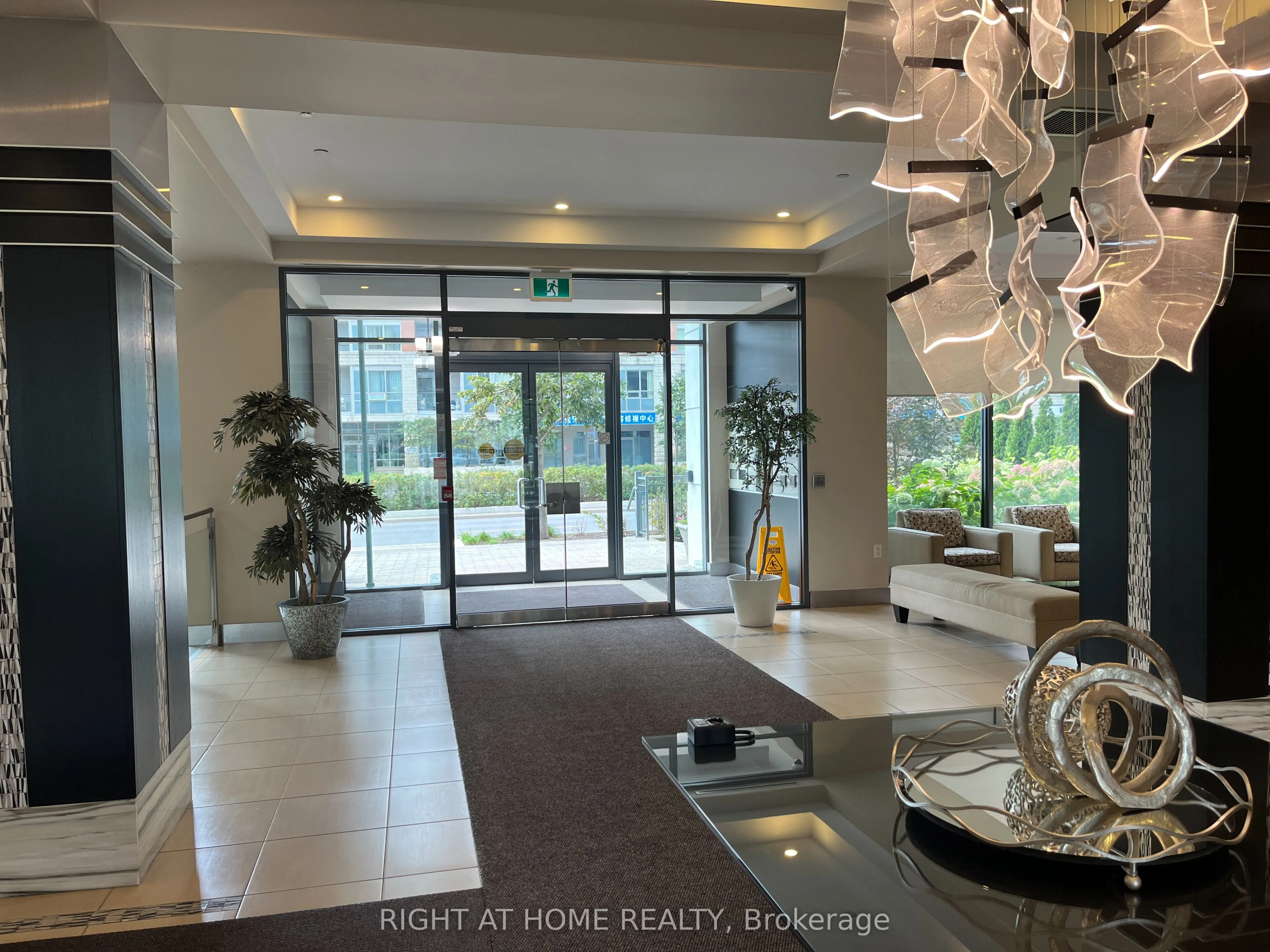 75 South Town Centre Boulevard #509