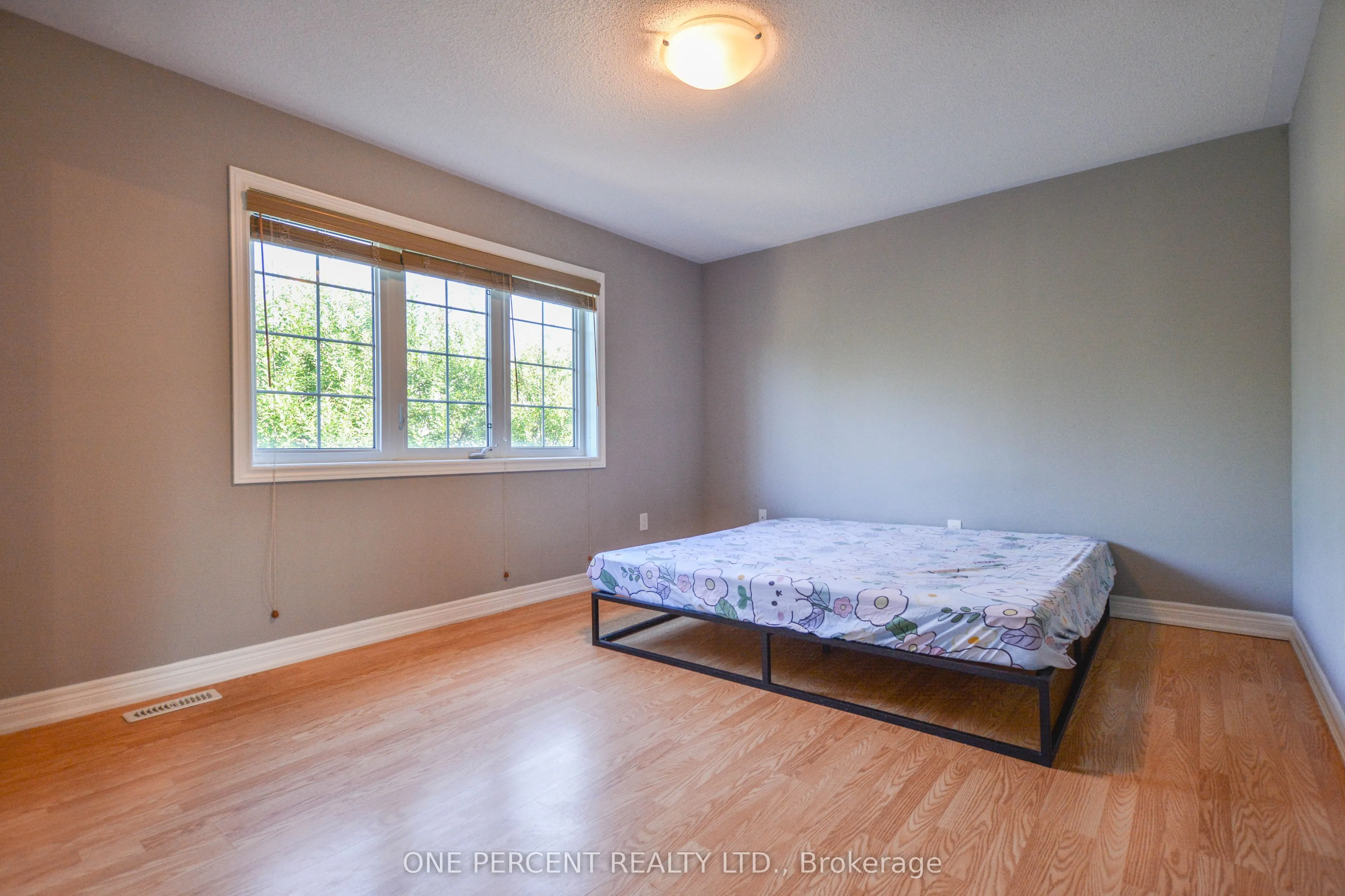 85 Benjamin Hood Crescent
