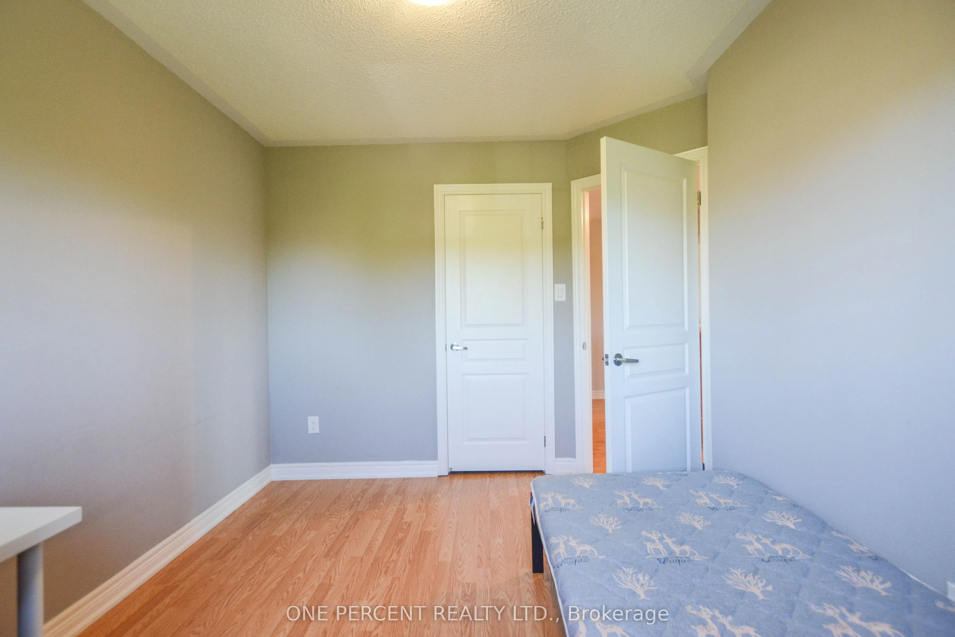 85 Benjamin Hood Crescent