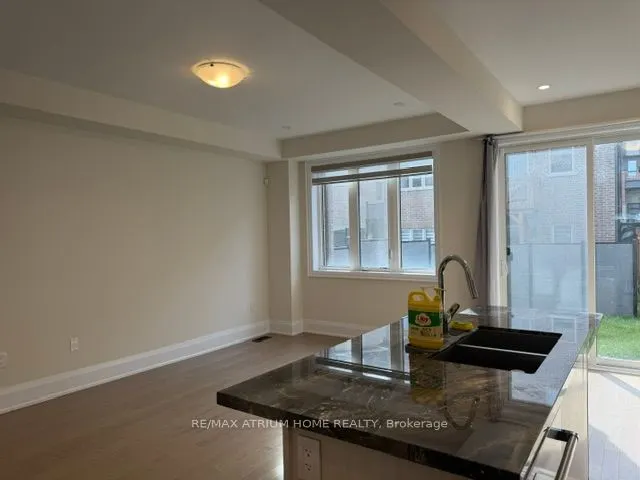 88 Tempel Street