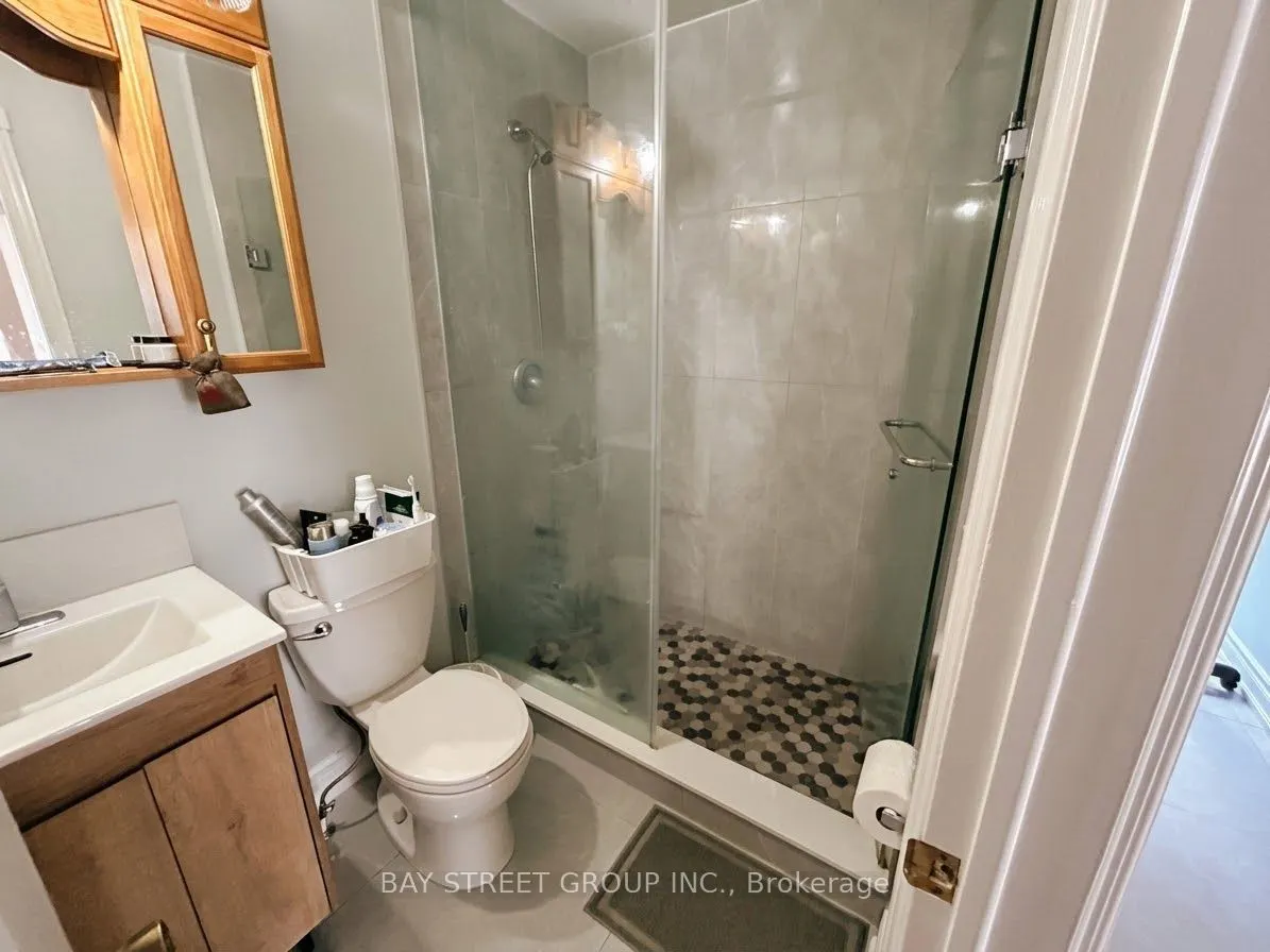 37 Garnish green Grove