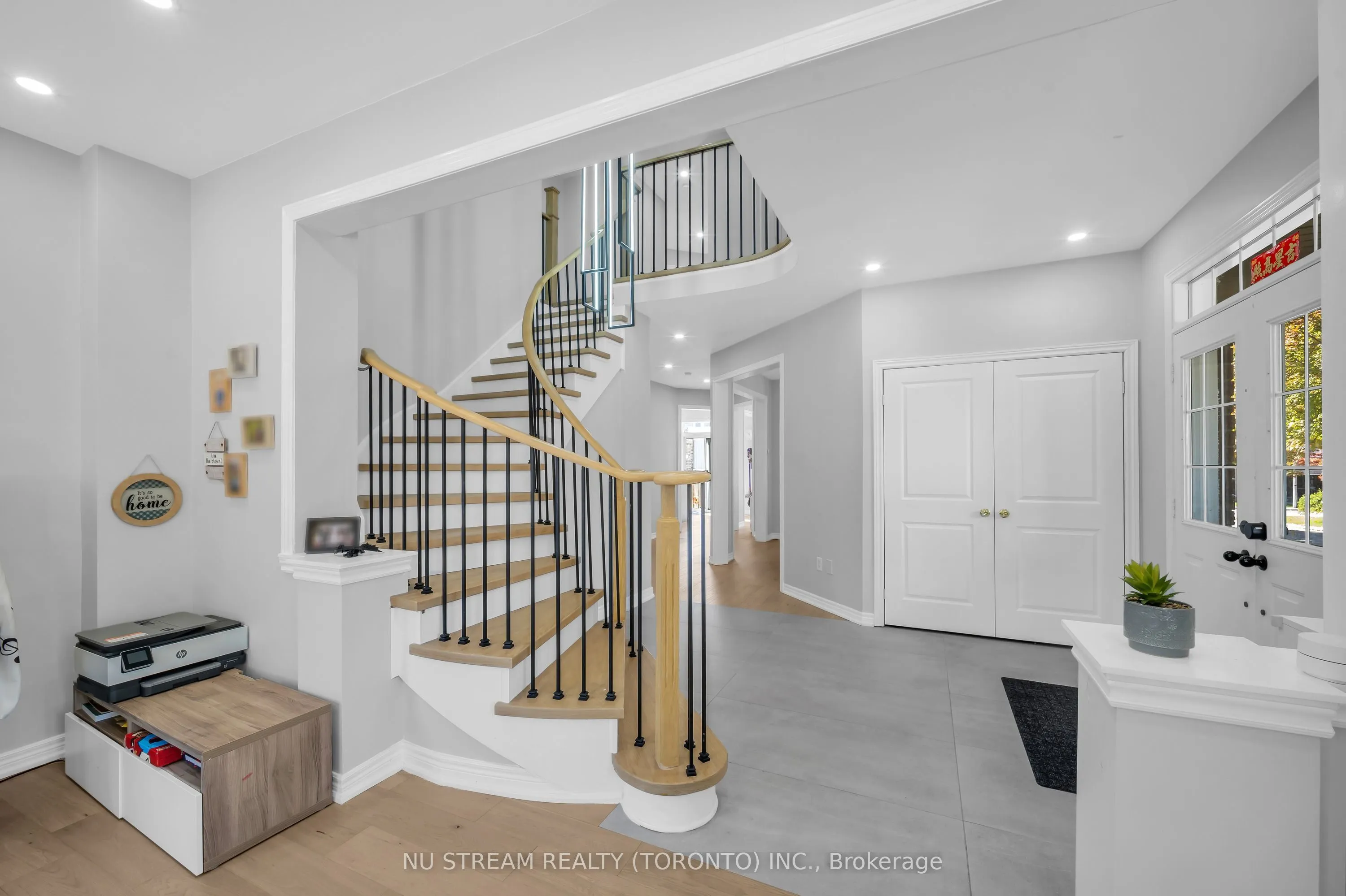 30 Pinecrest Street