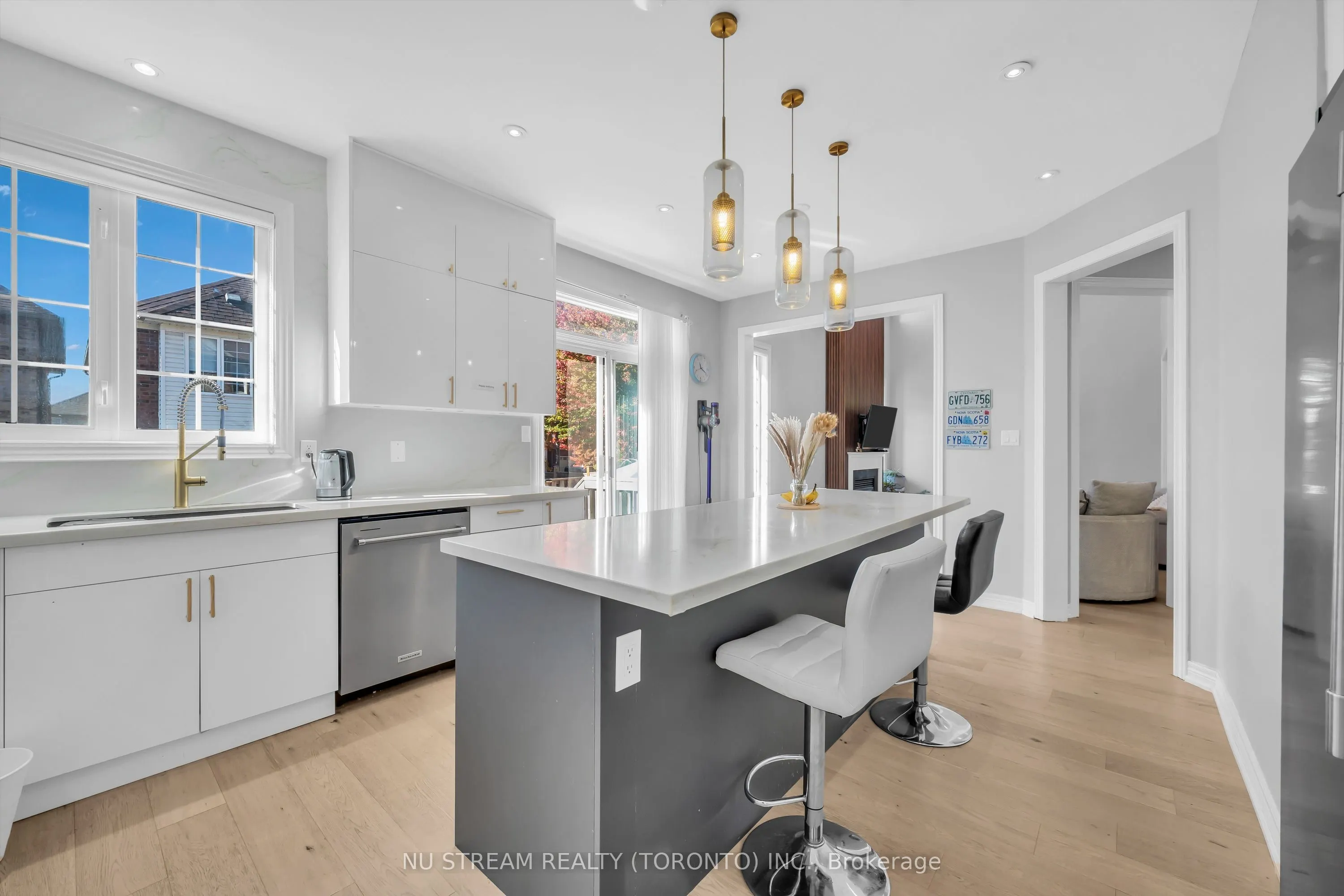 30 Pinecrest Street