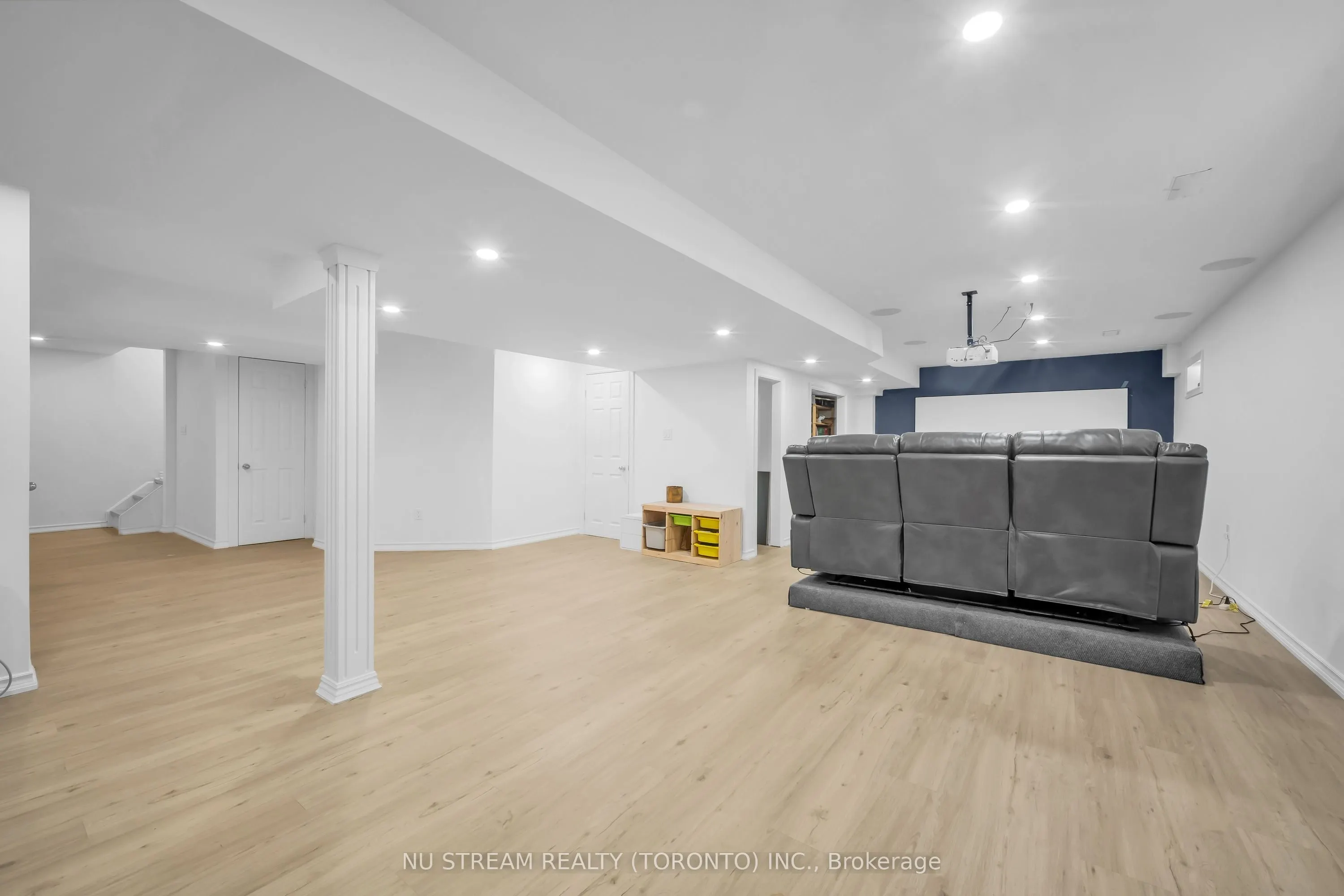 30 Pinecrest Street