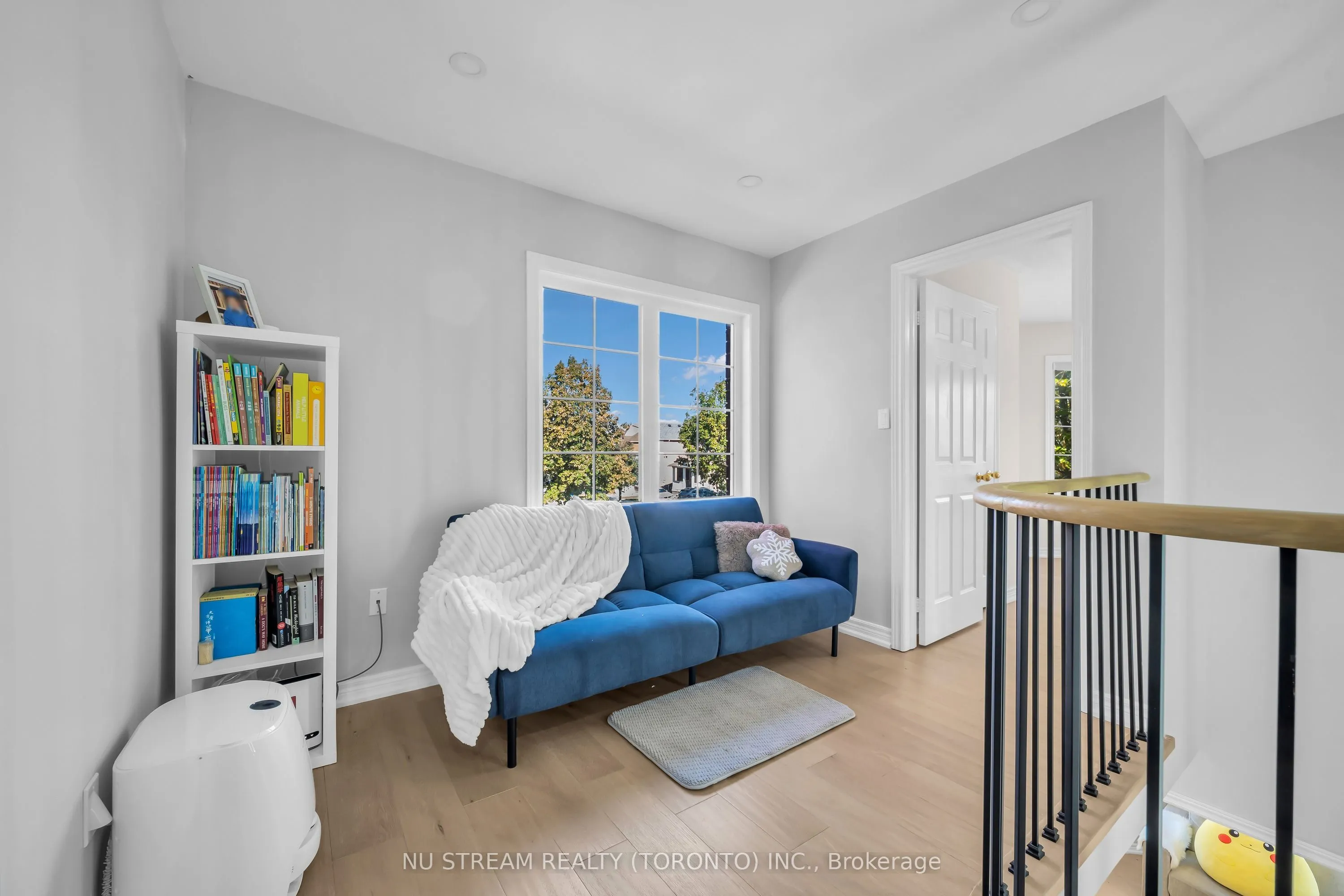 30 Pinecrest Street