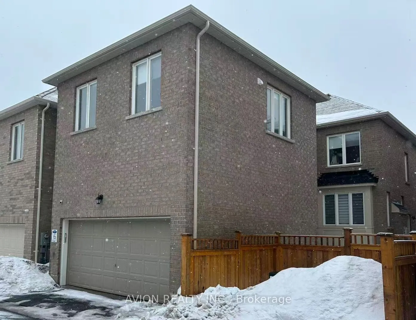 542 Whites Hill Avenue #Coach House