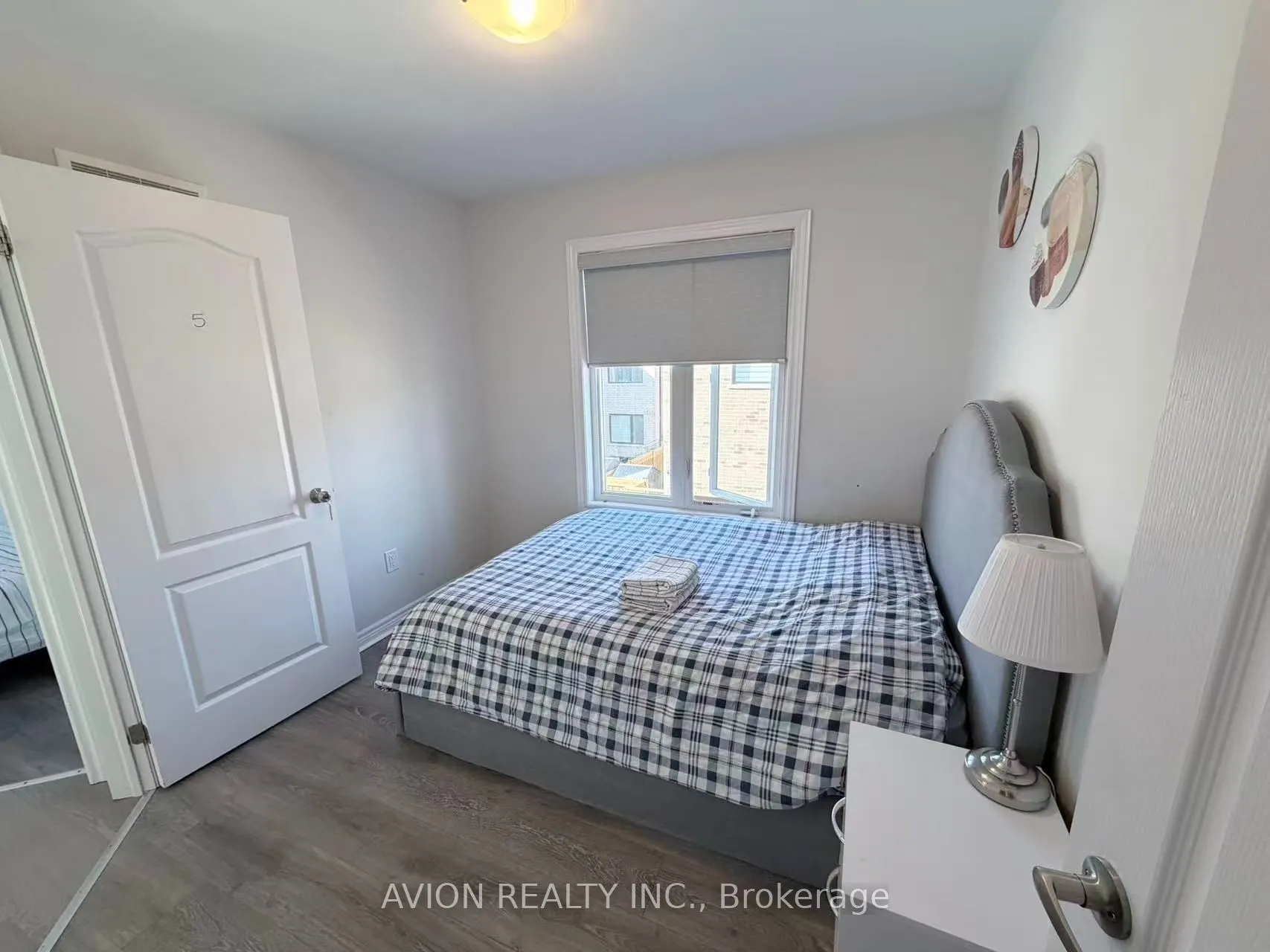 542 Whites Hill Avenue #Coach House