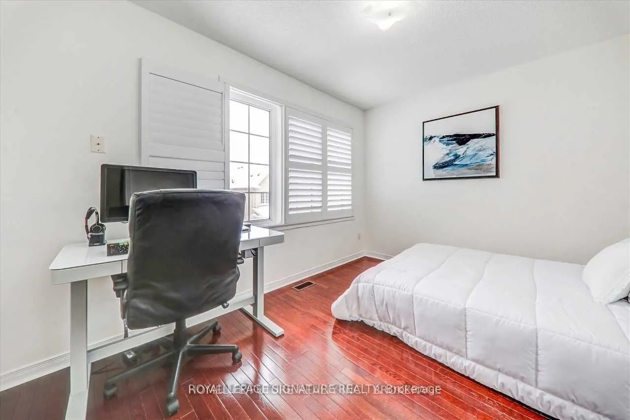 56 Jackson Eli Main Floor Way