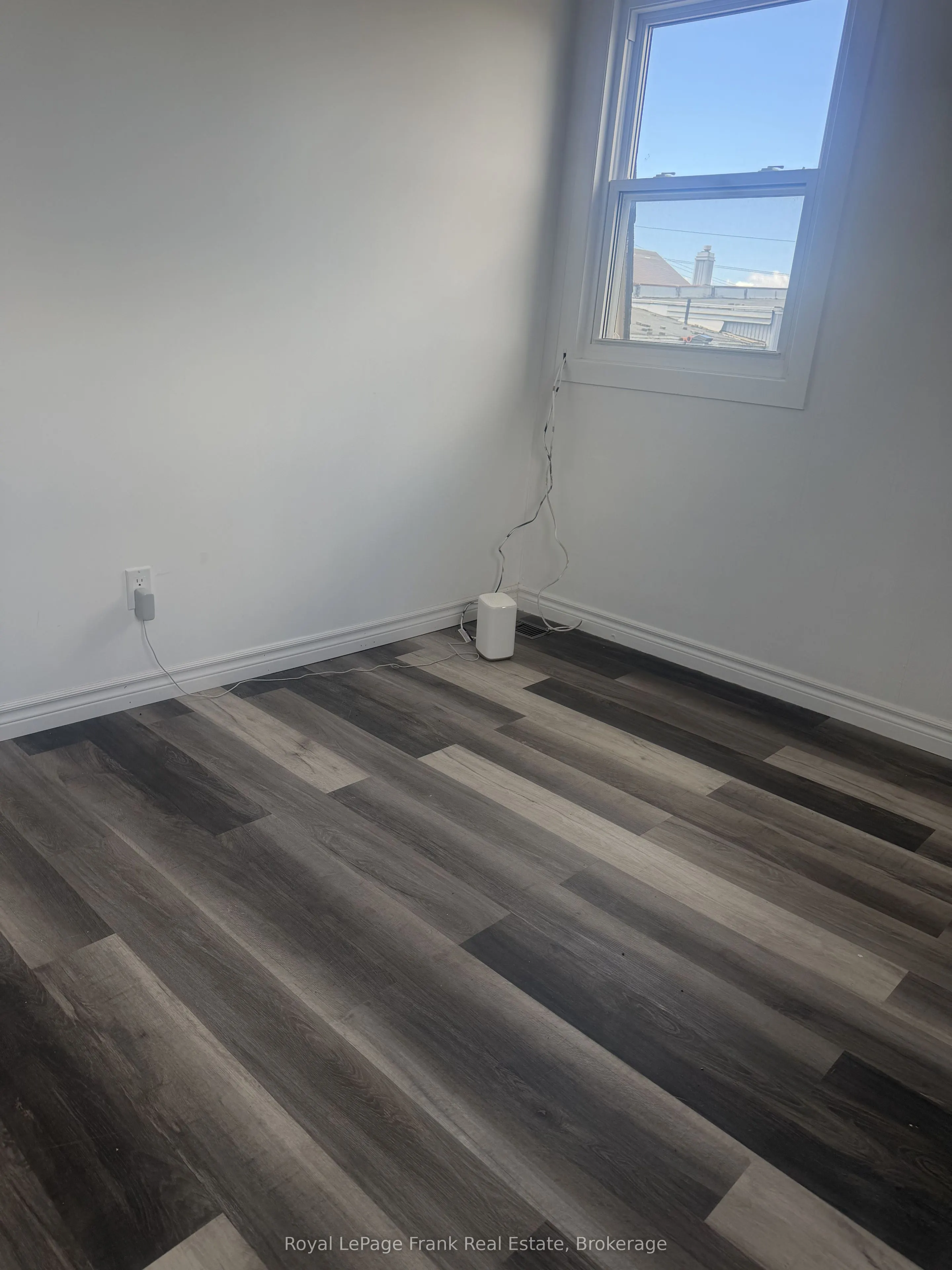 10 Brock Street #2 West