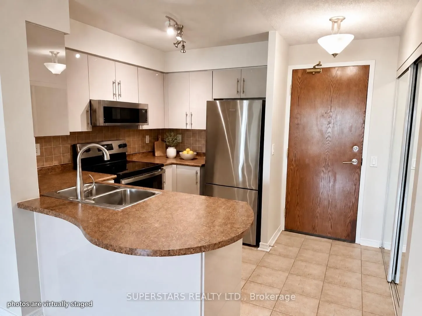 23 Oneida Crescent #PH02