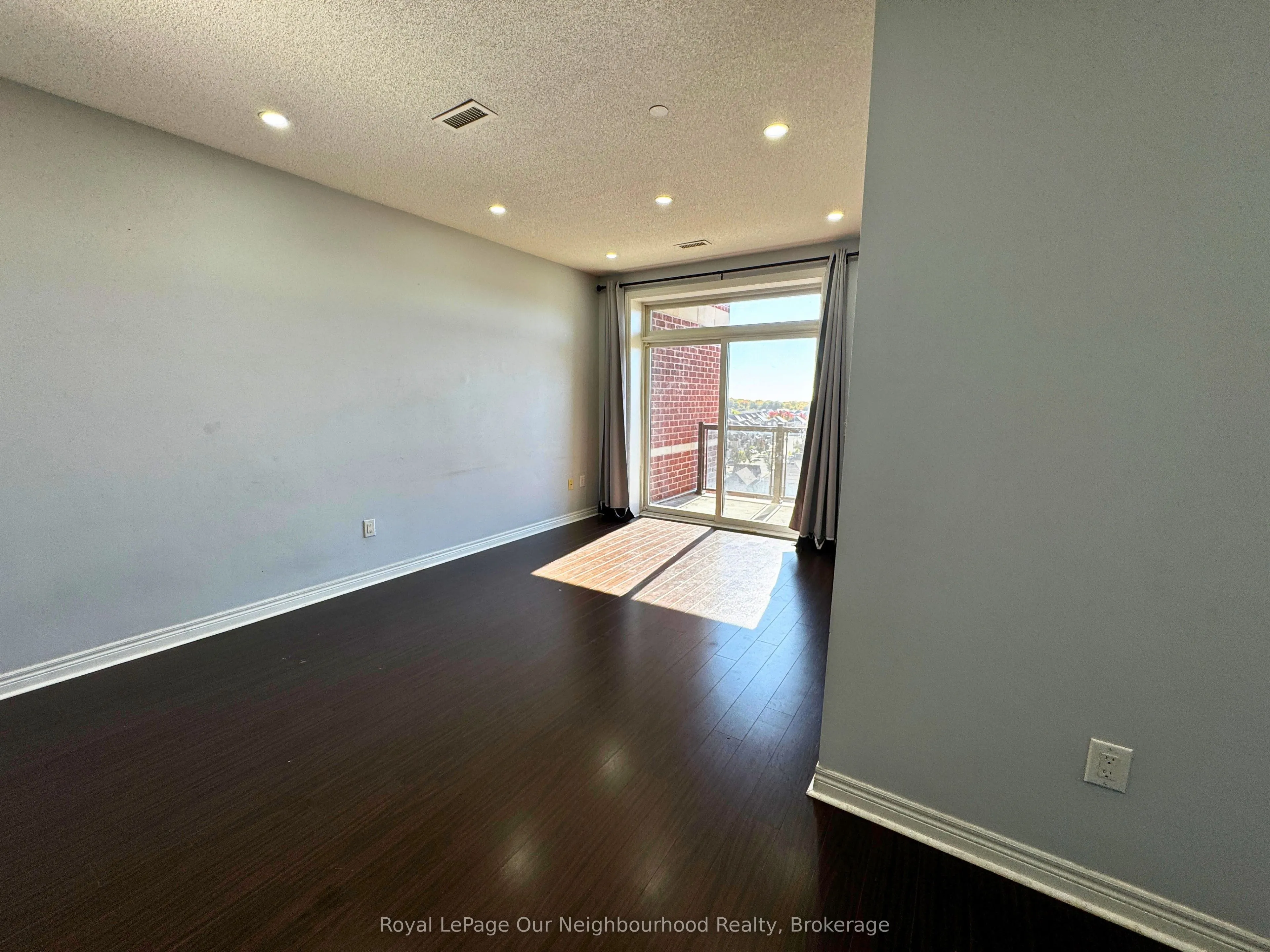 7325 Markham Road #814