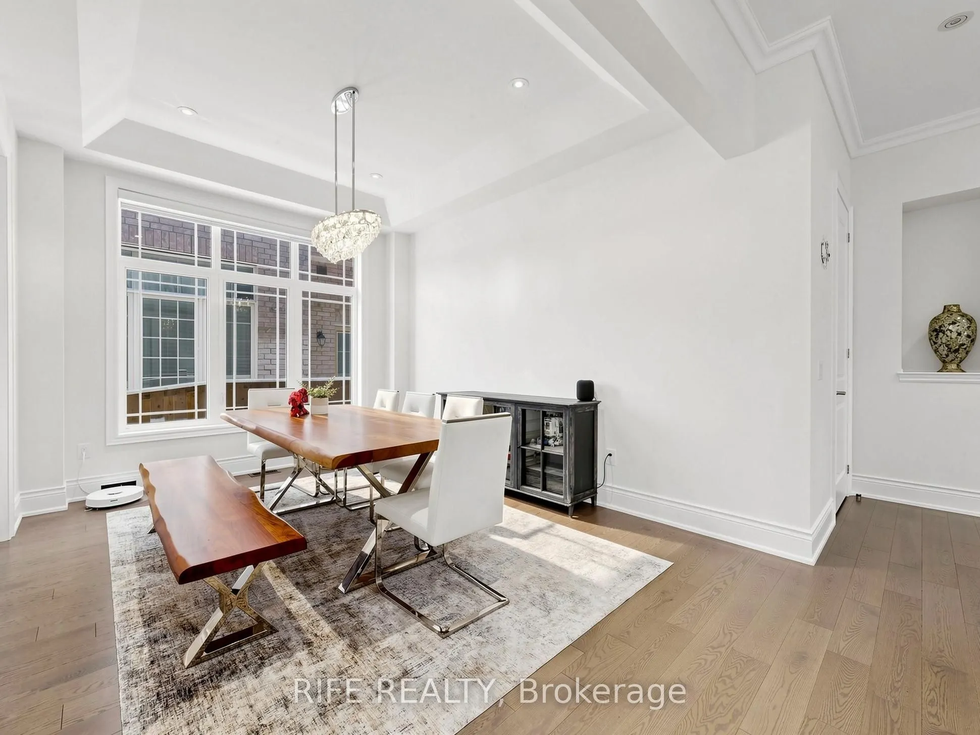 18 Rossini Drive
