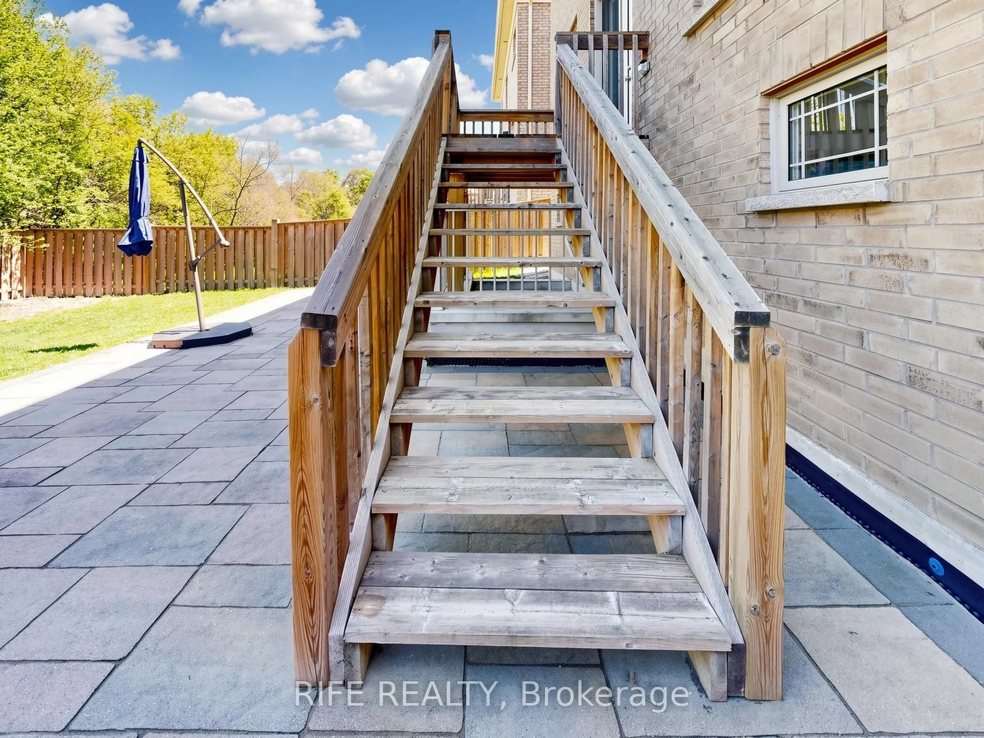 18 Rossini Drive
