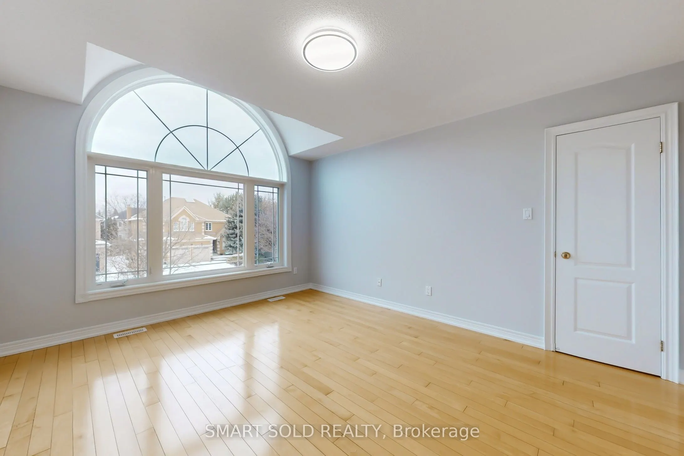 31 Black Walnut Crescent