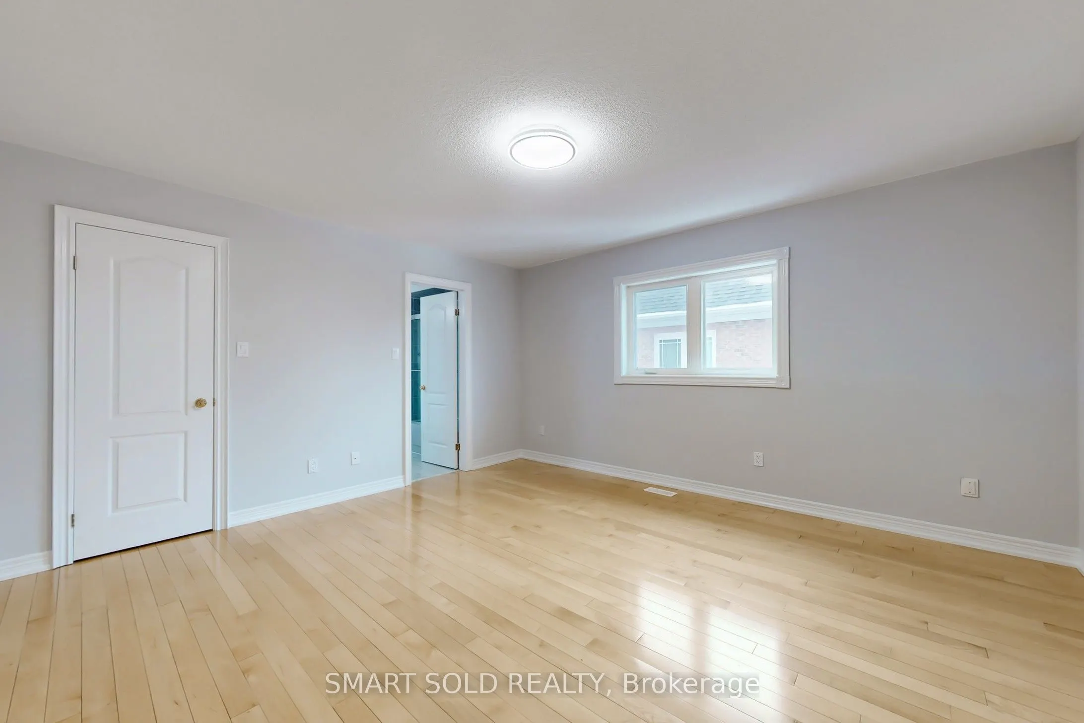 31 Black Walnut Crescent