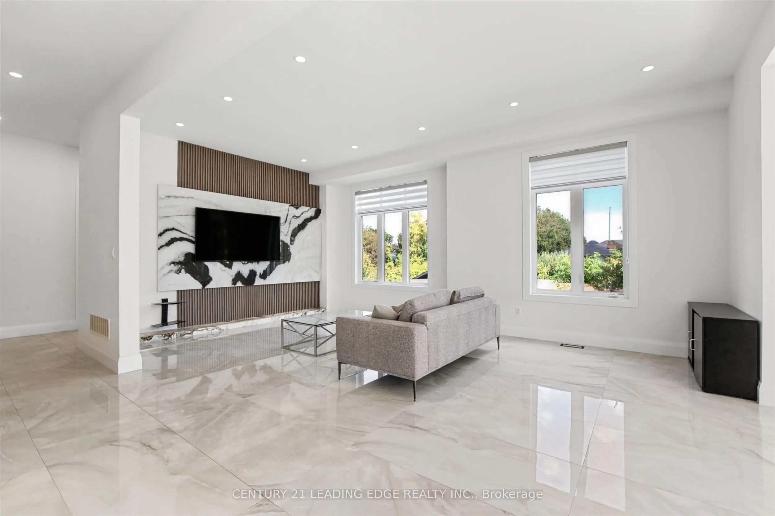 309 Gibson Circle
