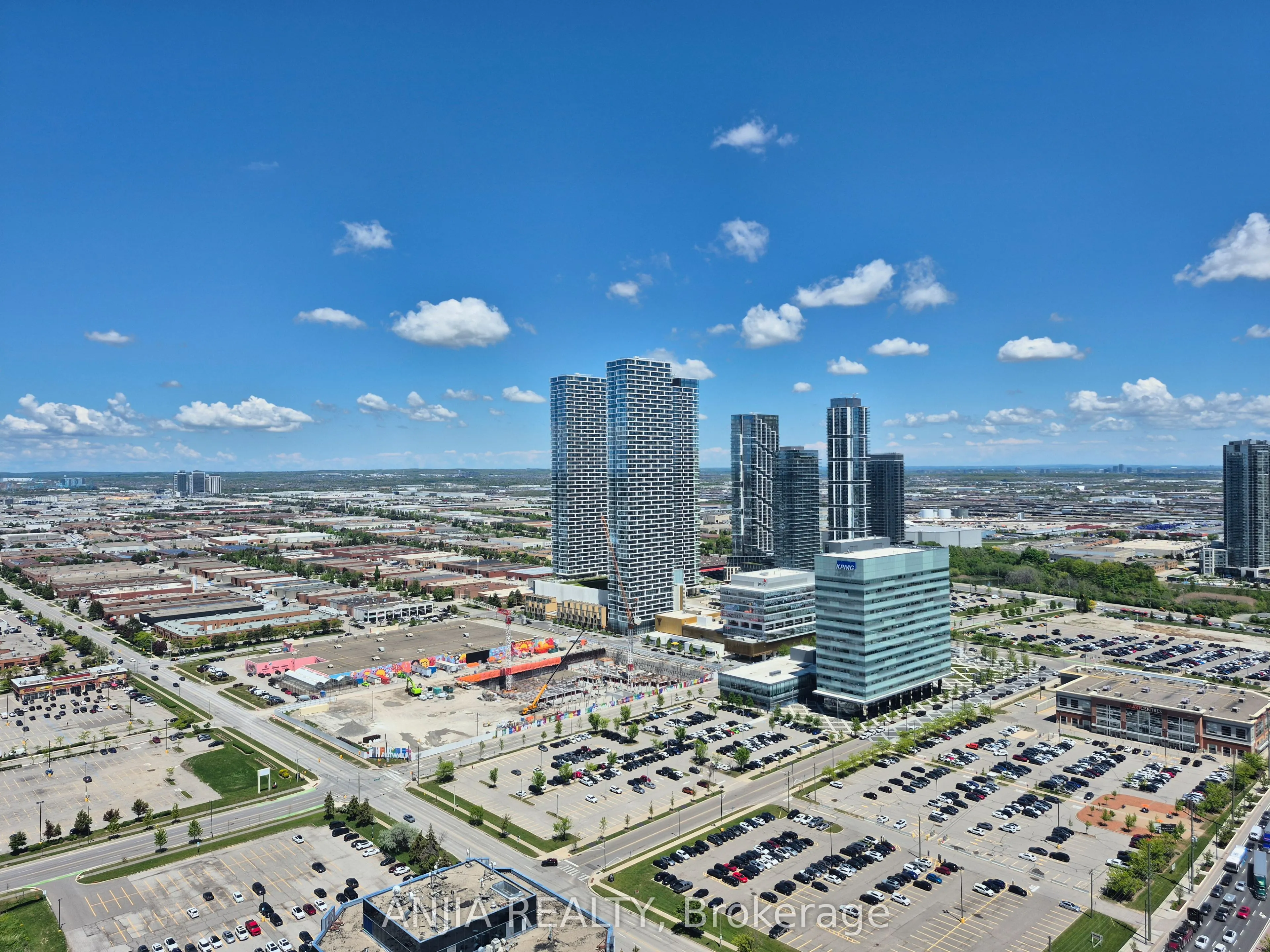 225 COMMERCE Street #4015