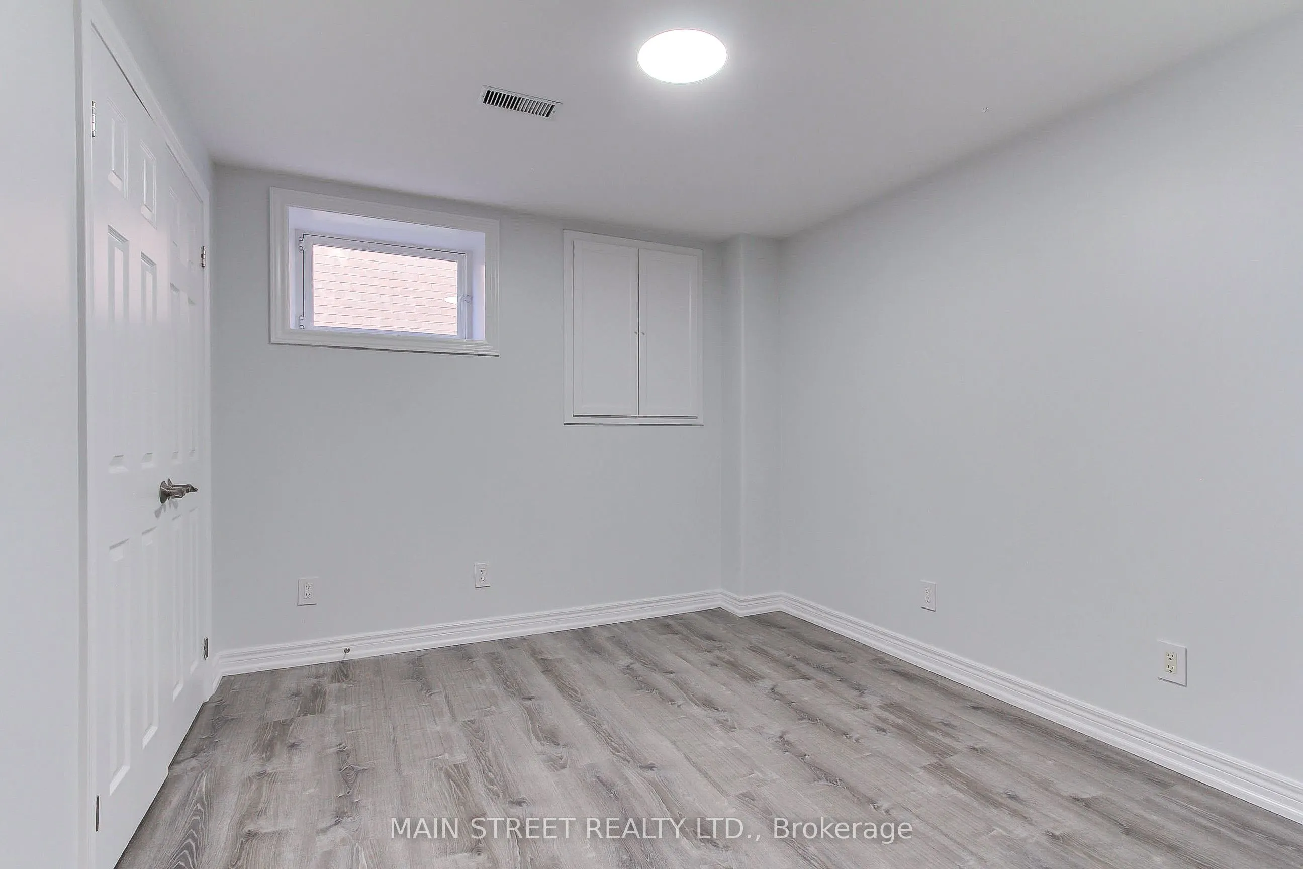 83 Laurendale Avenue