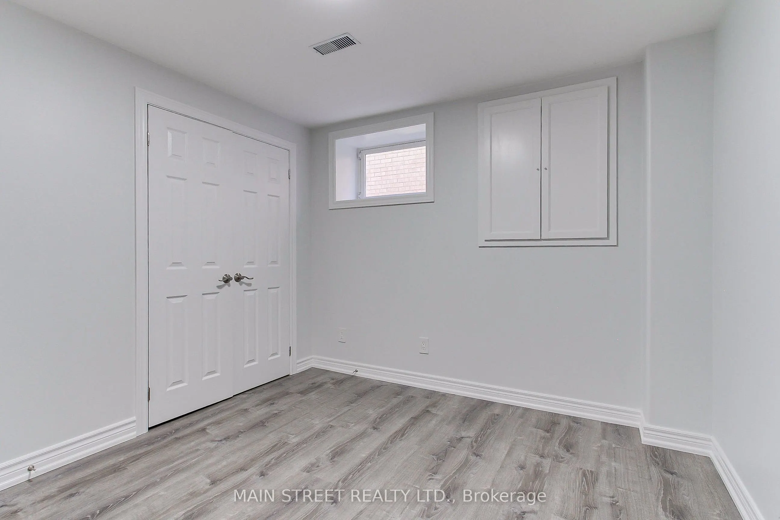 83 Laurendale Avenue