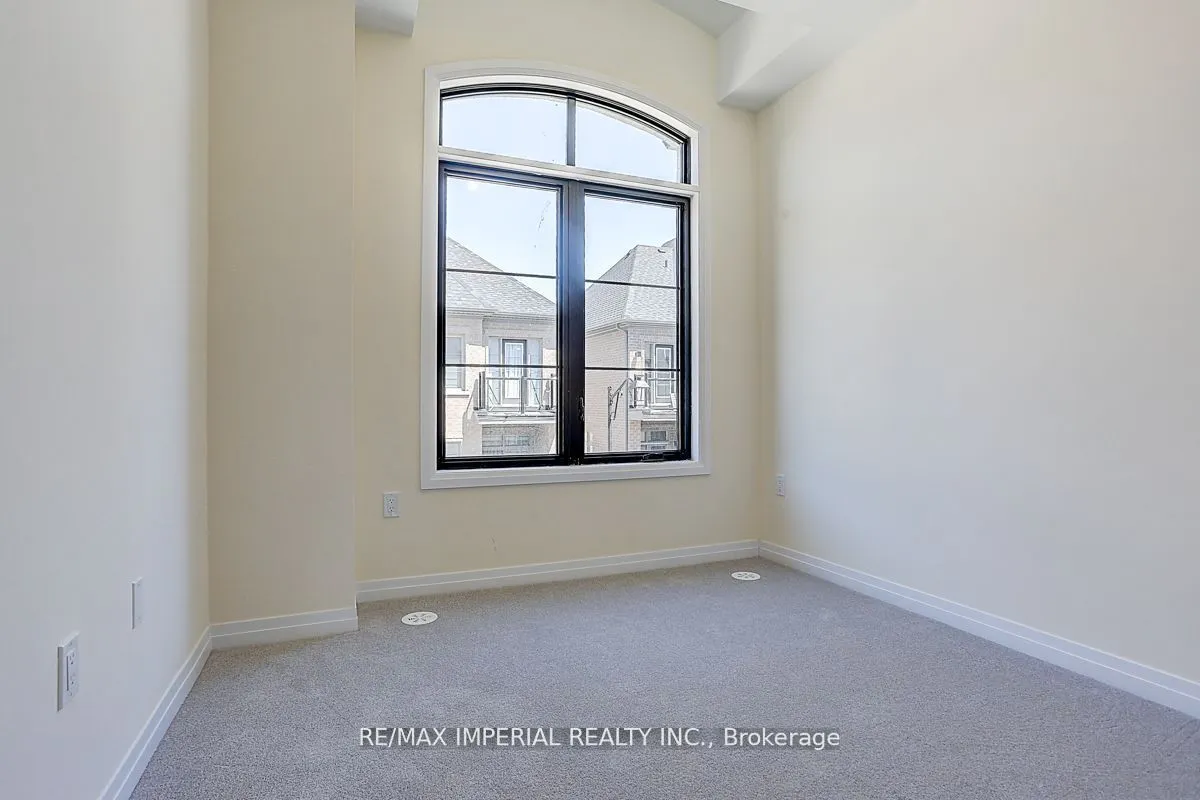 113 De La Roche Drive