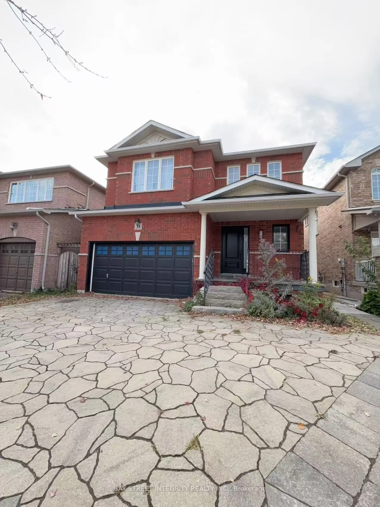 38 Delattaye Avenue