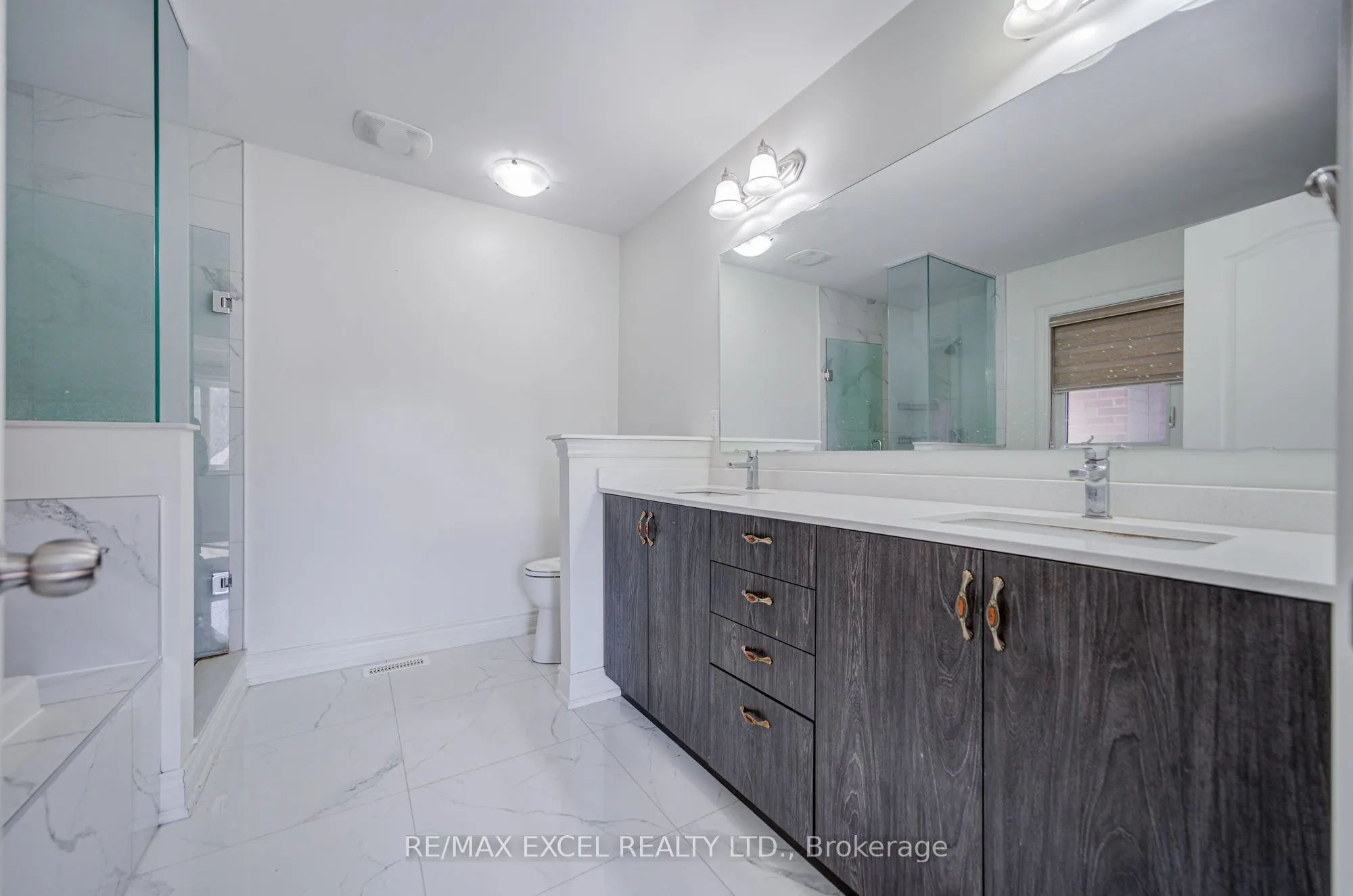 132 Meadow Vista Crescent