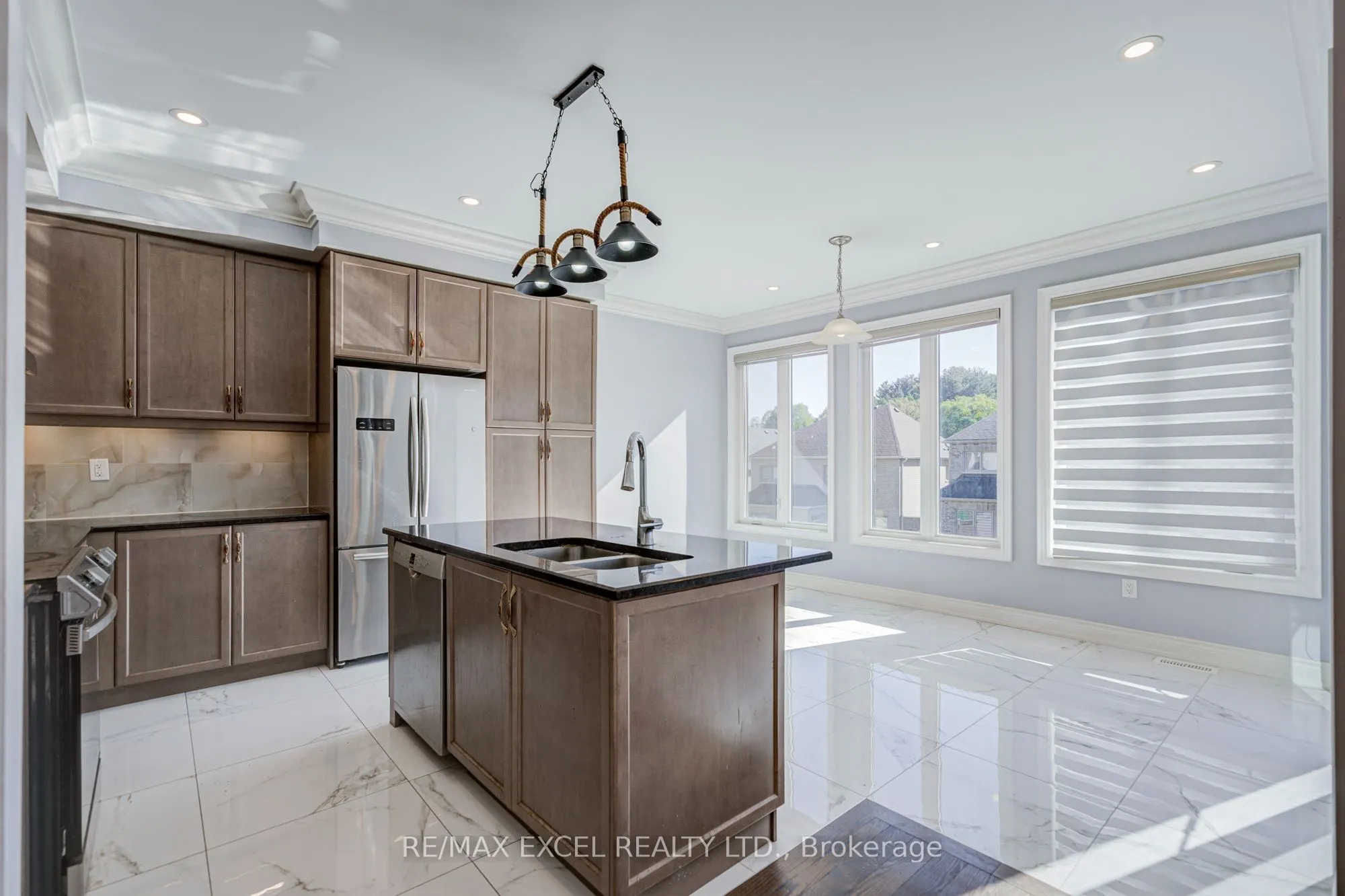 132 Meadow Vista Crescent