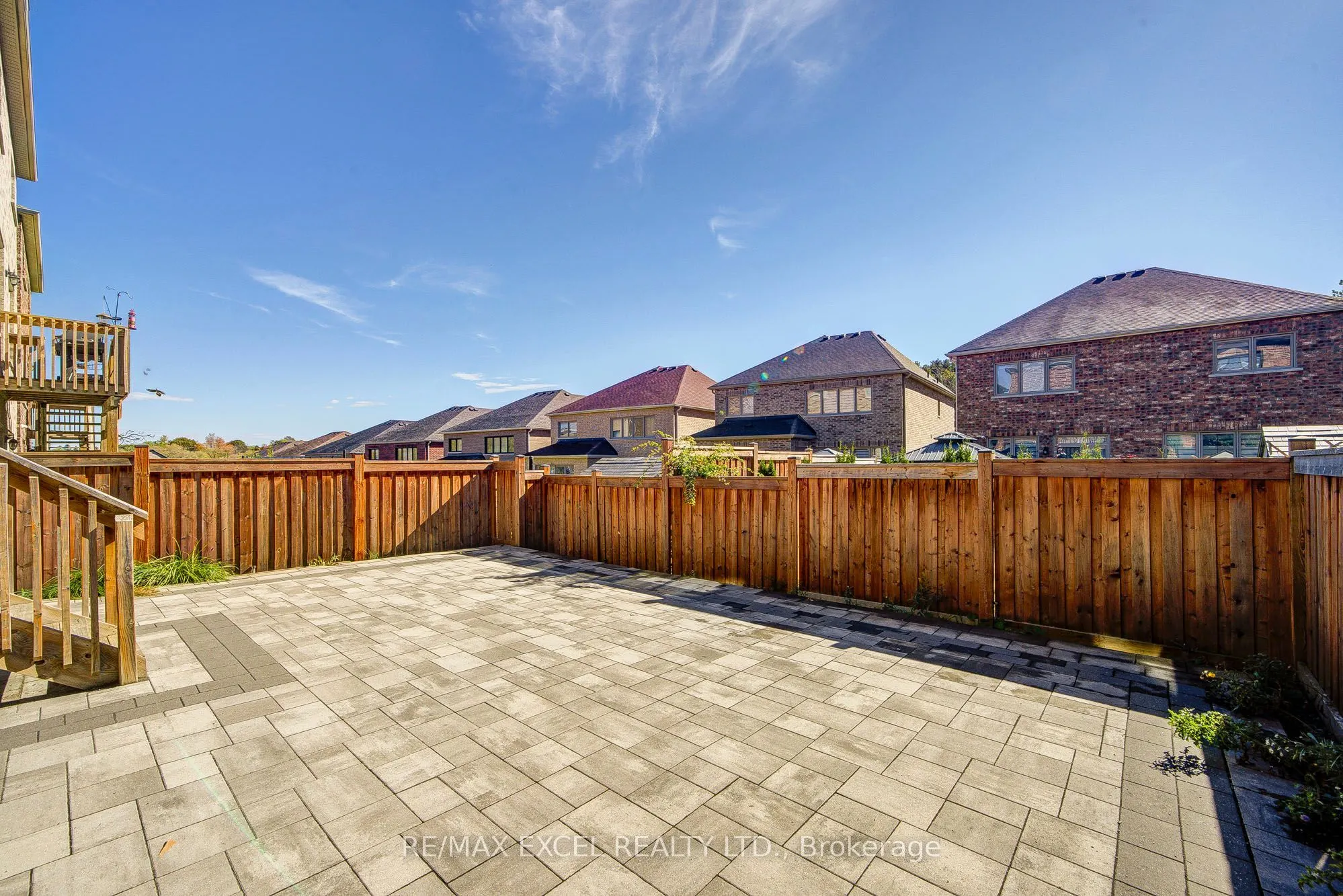 132 Meadow Vista Crescent