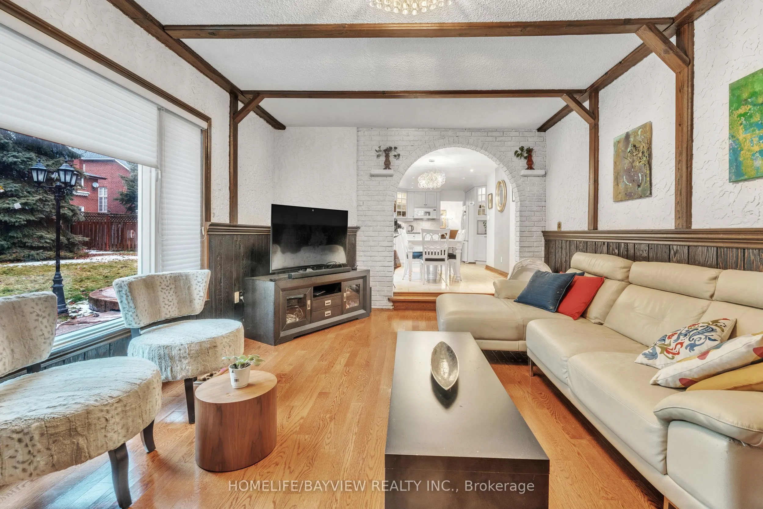 16 Roosevelt Drive