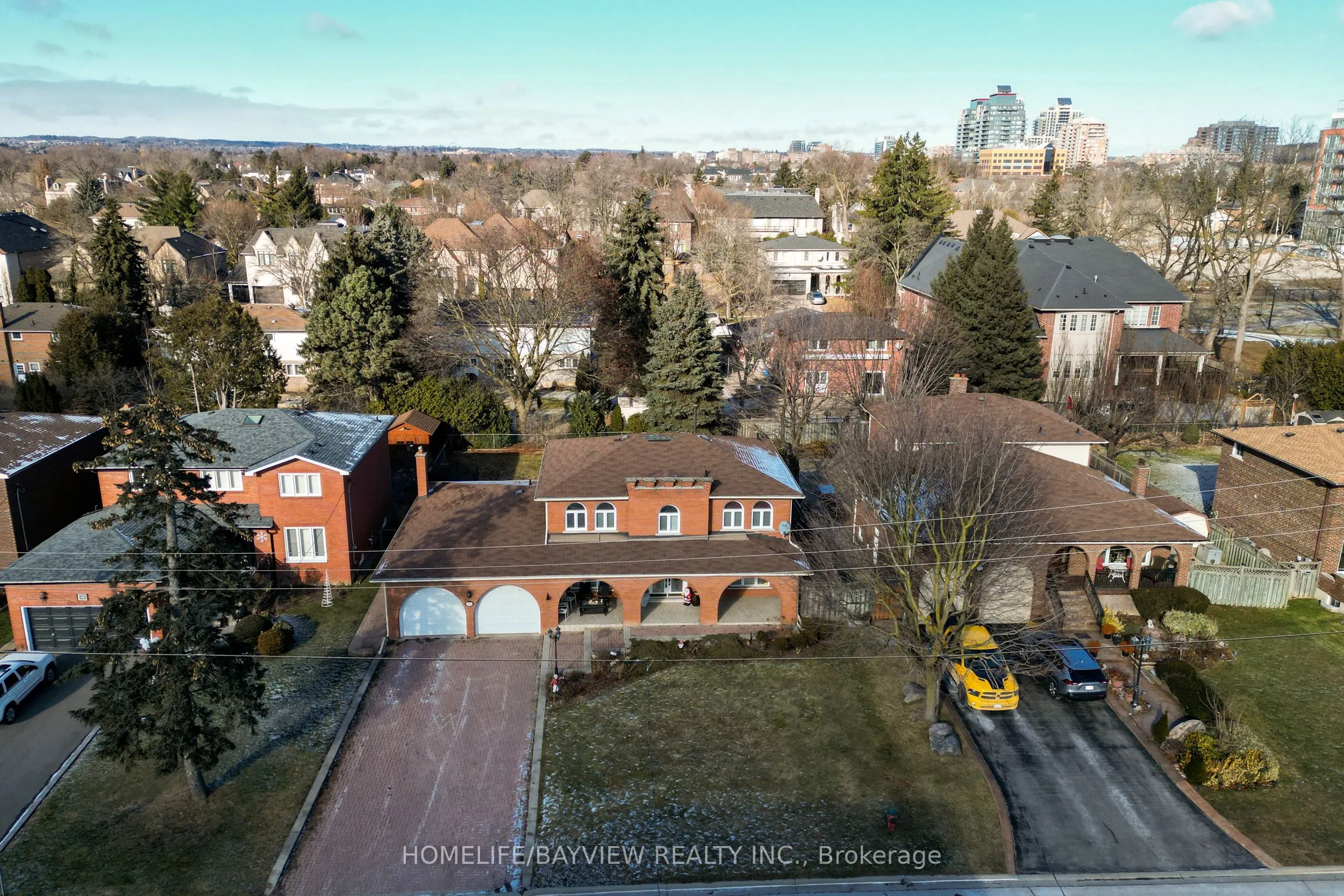 16 Roosevelt Drive
