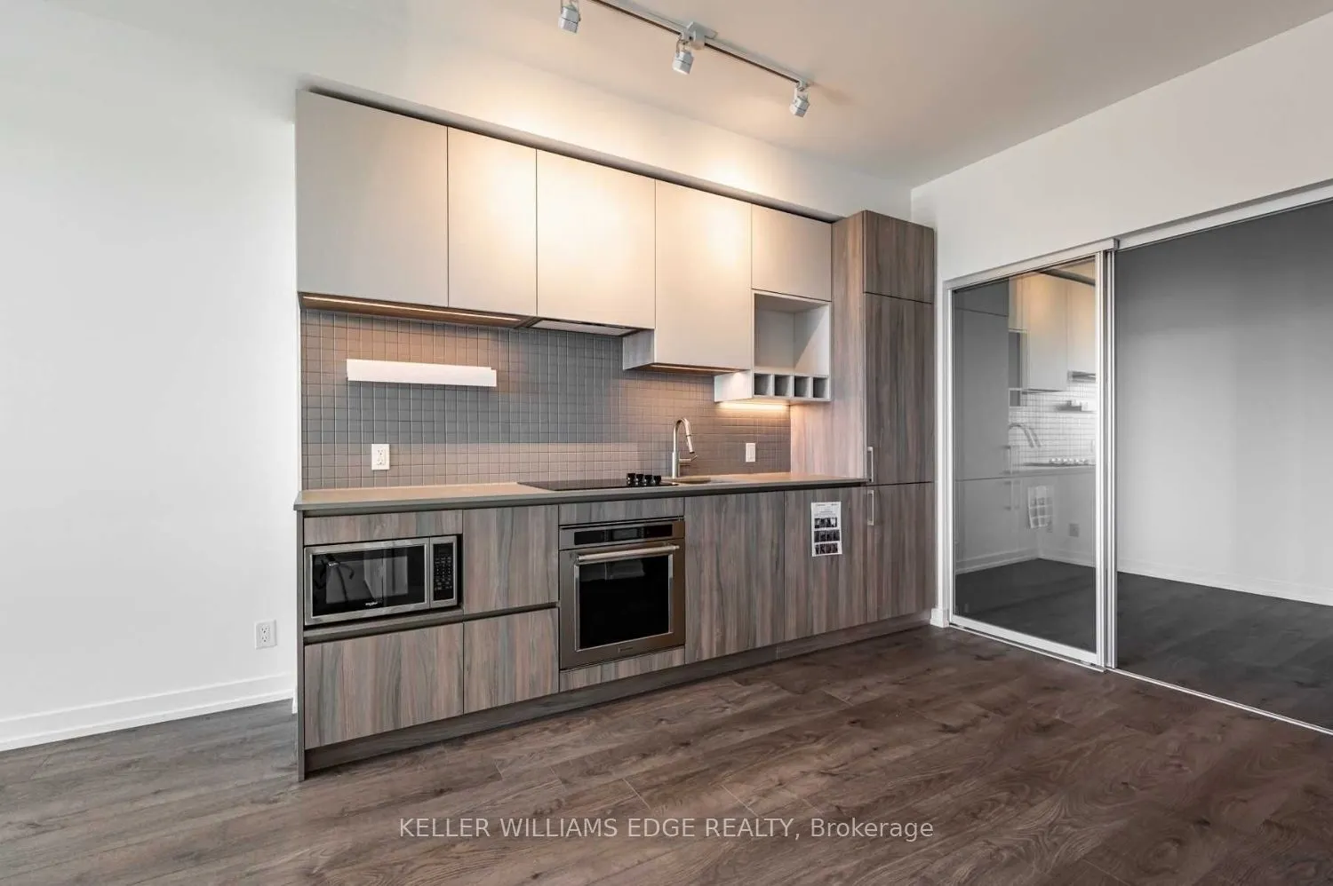 950 Portage Parkway #2005