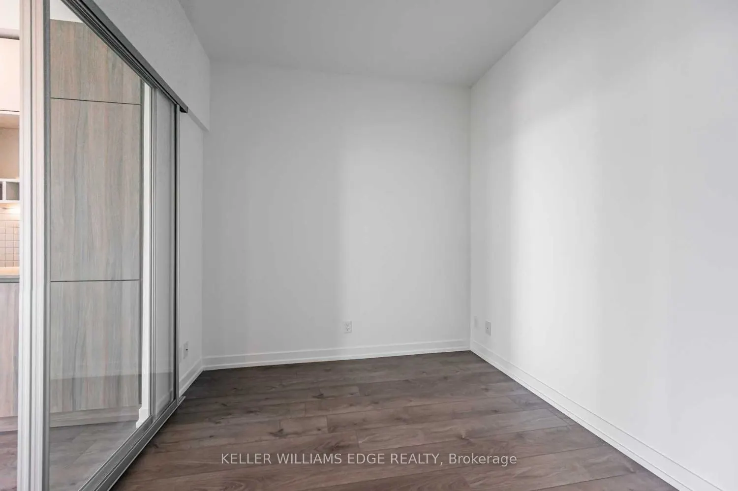 950 Portage Parkway #2005